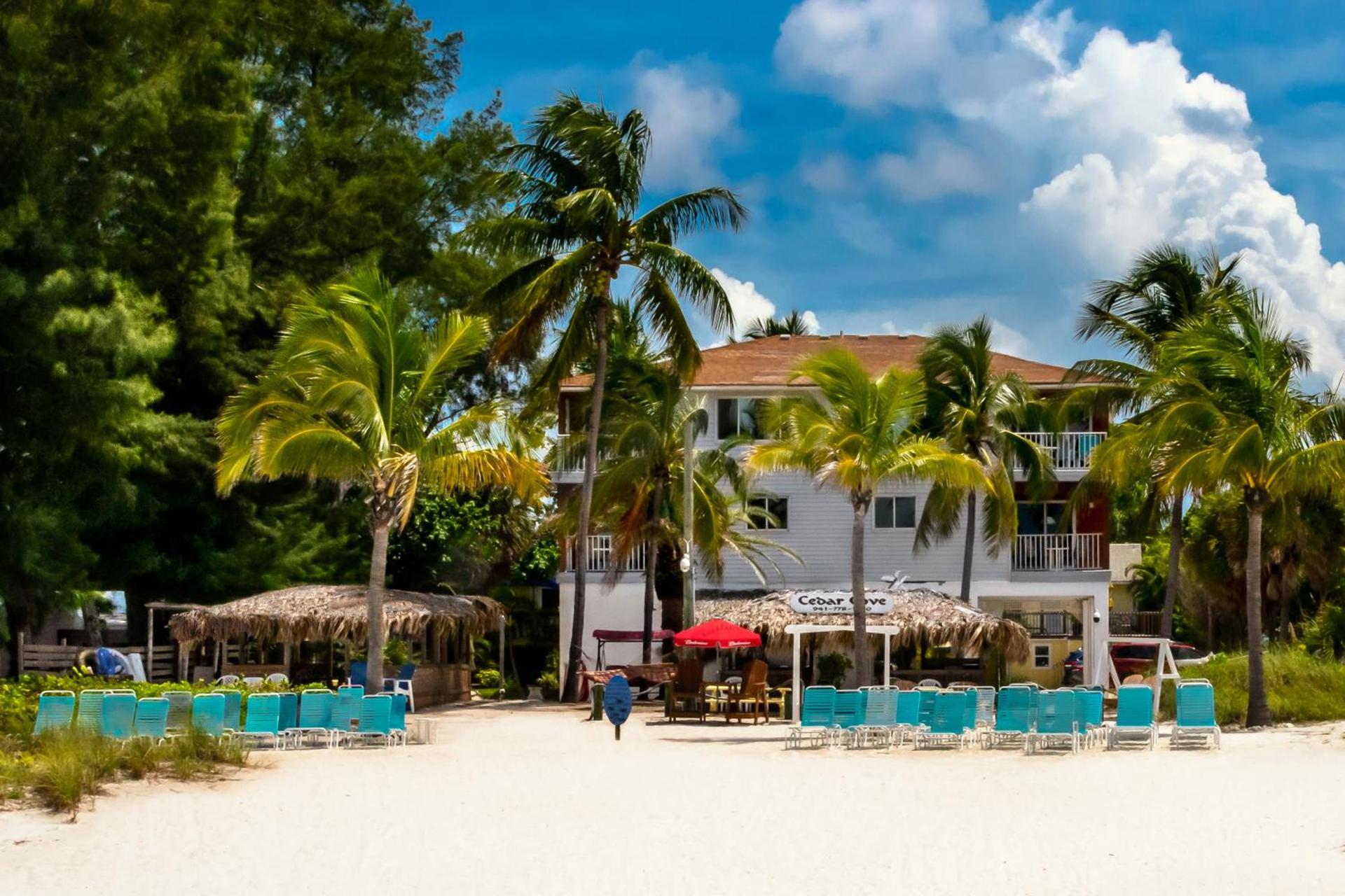 Cedar Cove Resort & Cottages — hotel in Holmes Beach