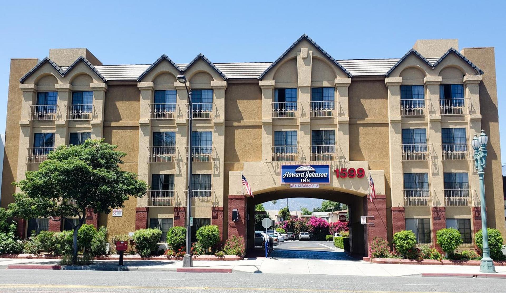 Howard Johnson by Wyndham Pasadena — hotel in Pasadena