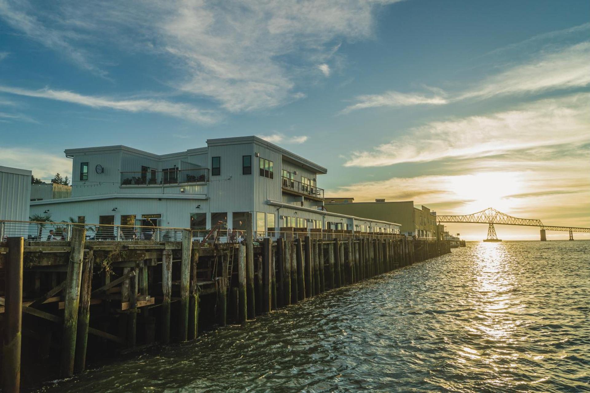 Bowline Hotel — hotel in Astoria, Oregon