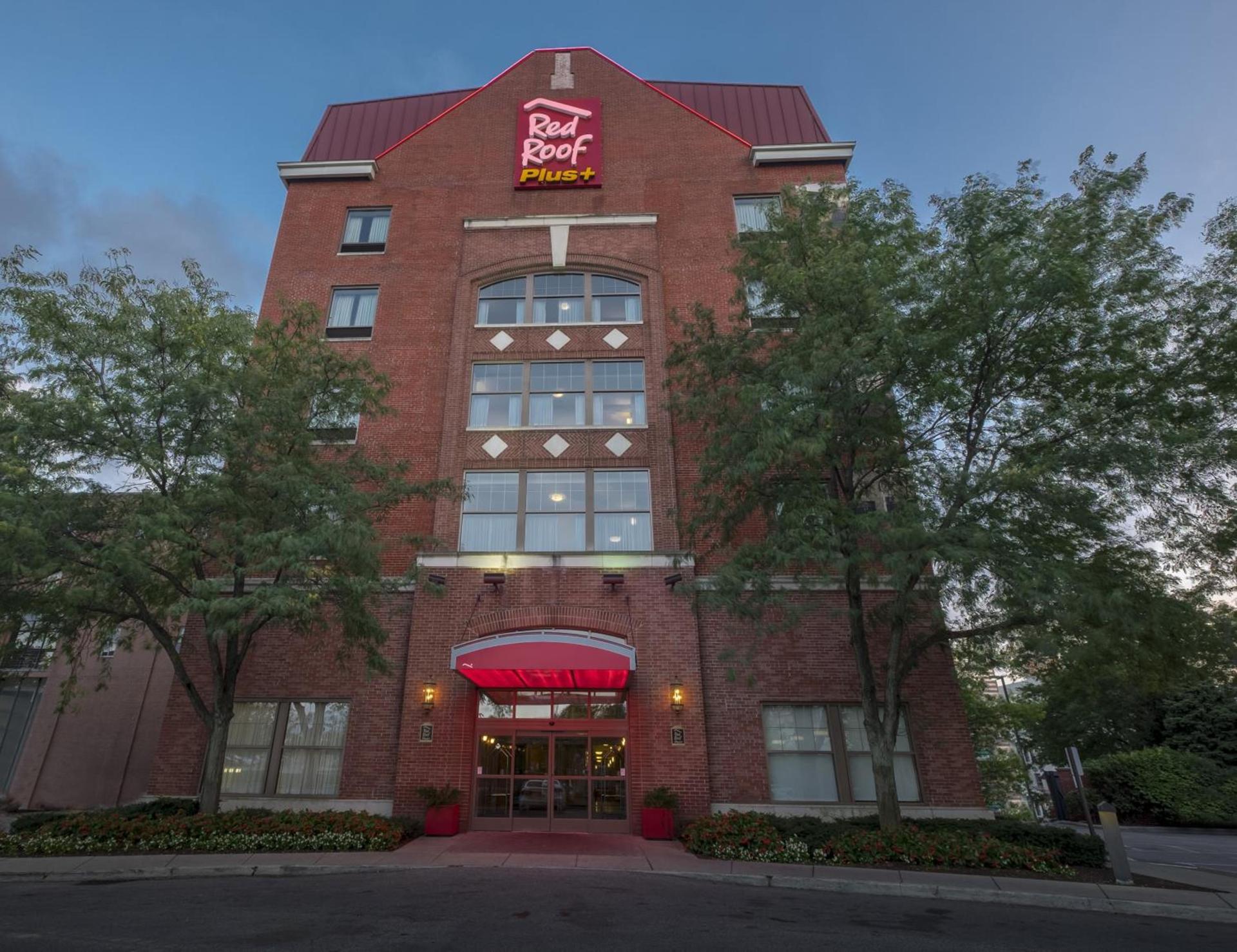 Red Roof Inn PLUS+ Columbus Downtown - Convention Center — hotel in Columbus