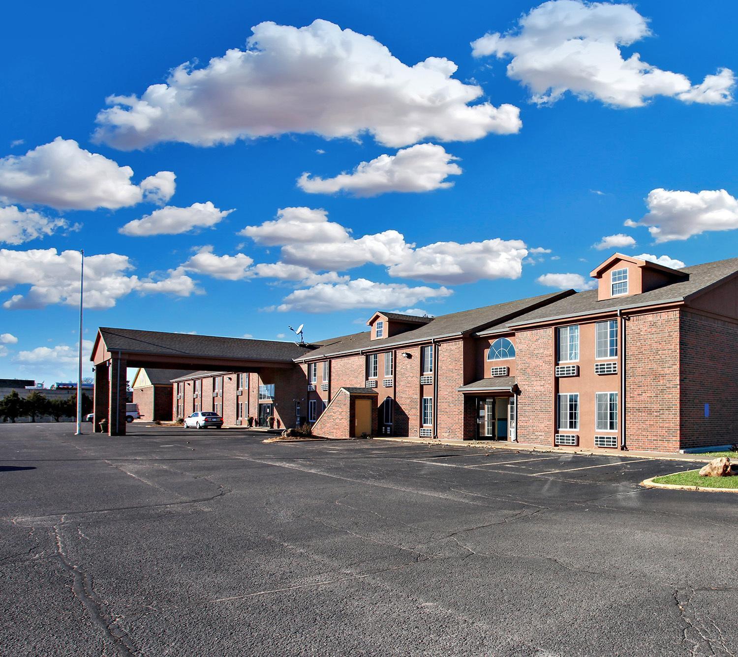 Coratel Inn & Suites by Jasper Newton — hotel in Newton