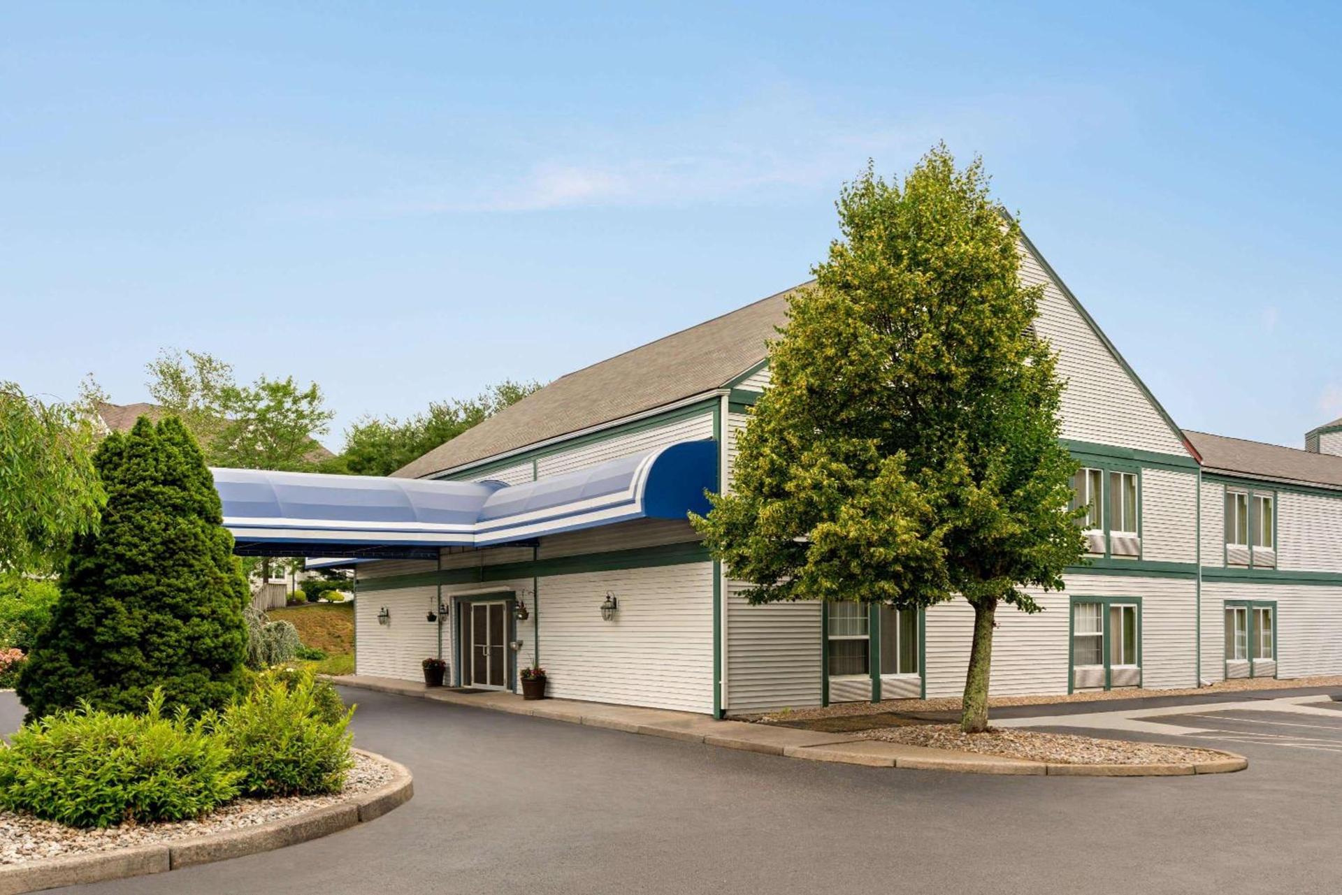 Baymont by Wyndham North Dartmouth Fall River — hotel in North Dartmouth