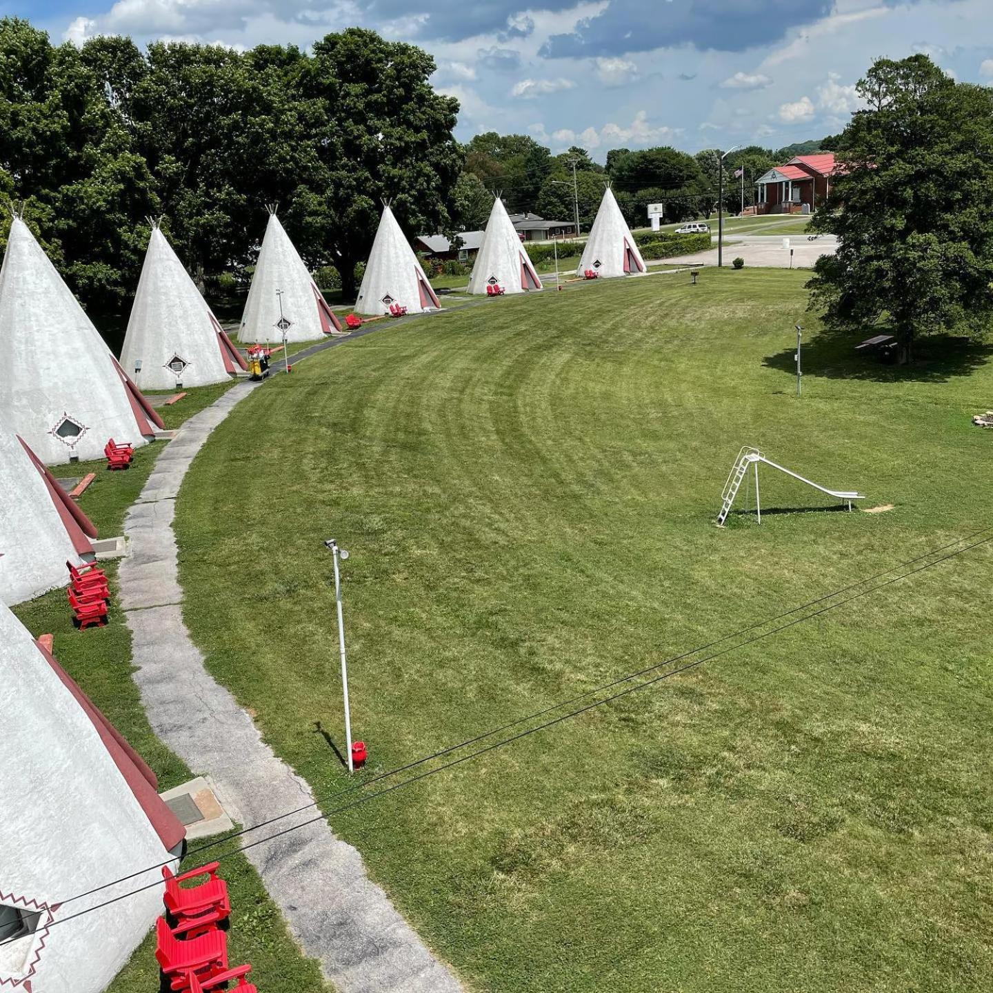 Historic Wigwam Village No 2 — hotel in Cave City