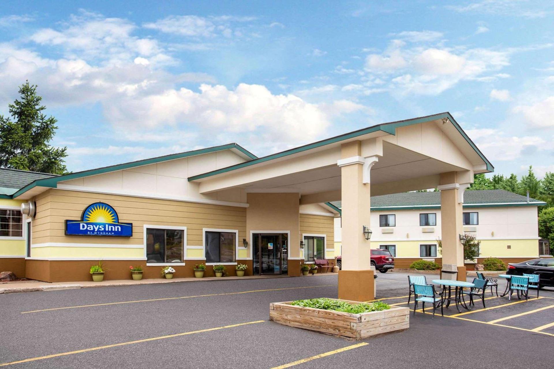 Days Inn by Wyndham Marquette — hotel in Marquette
