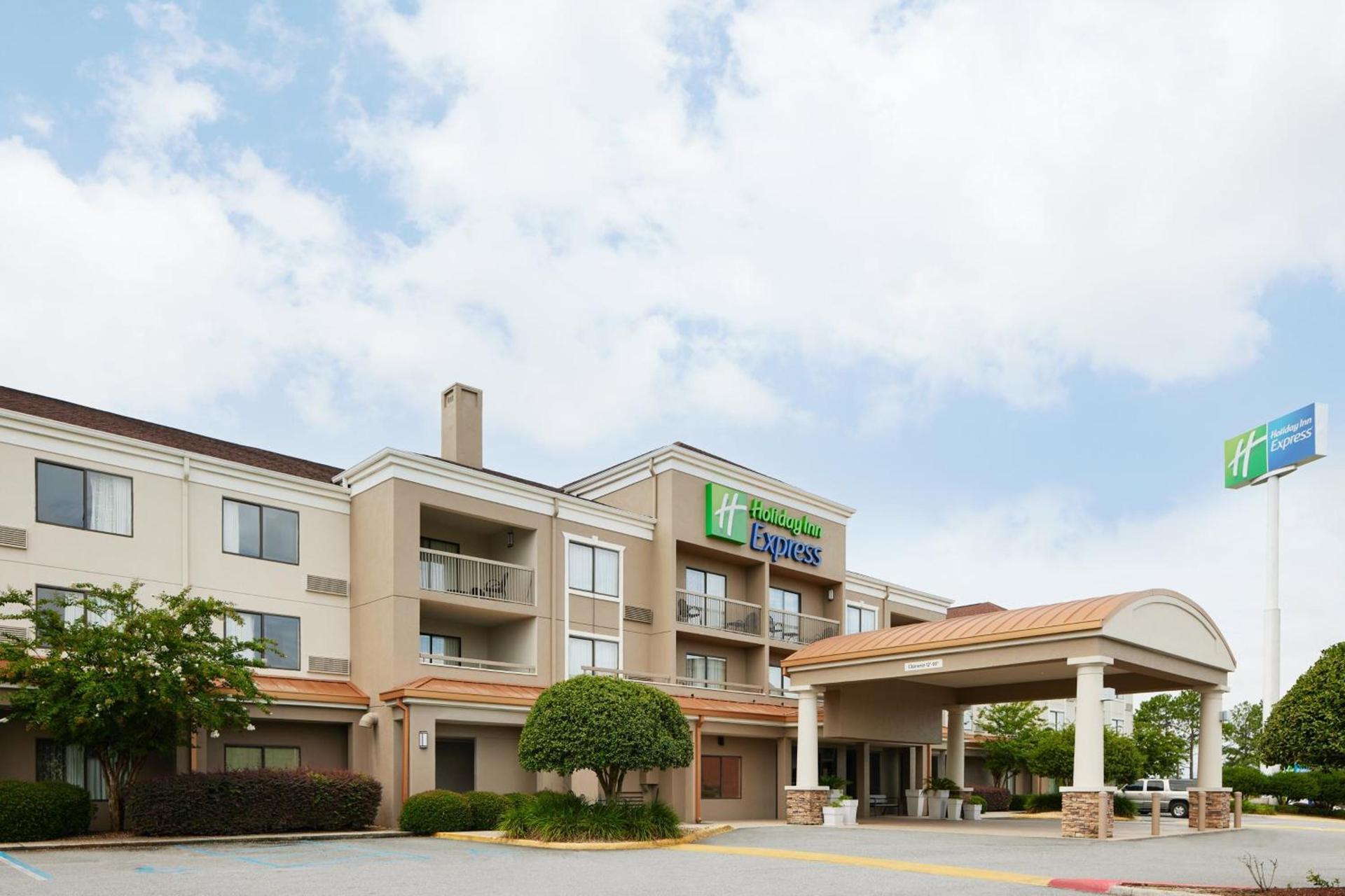 Holiday Inn Express Tifton by IHG — hotel in Tifton