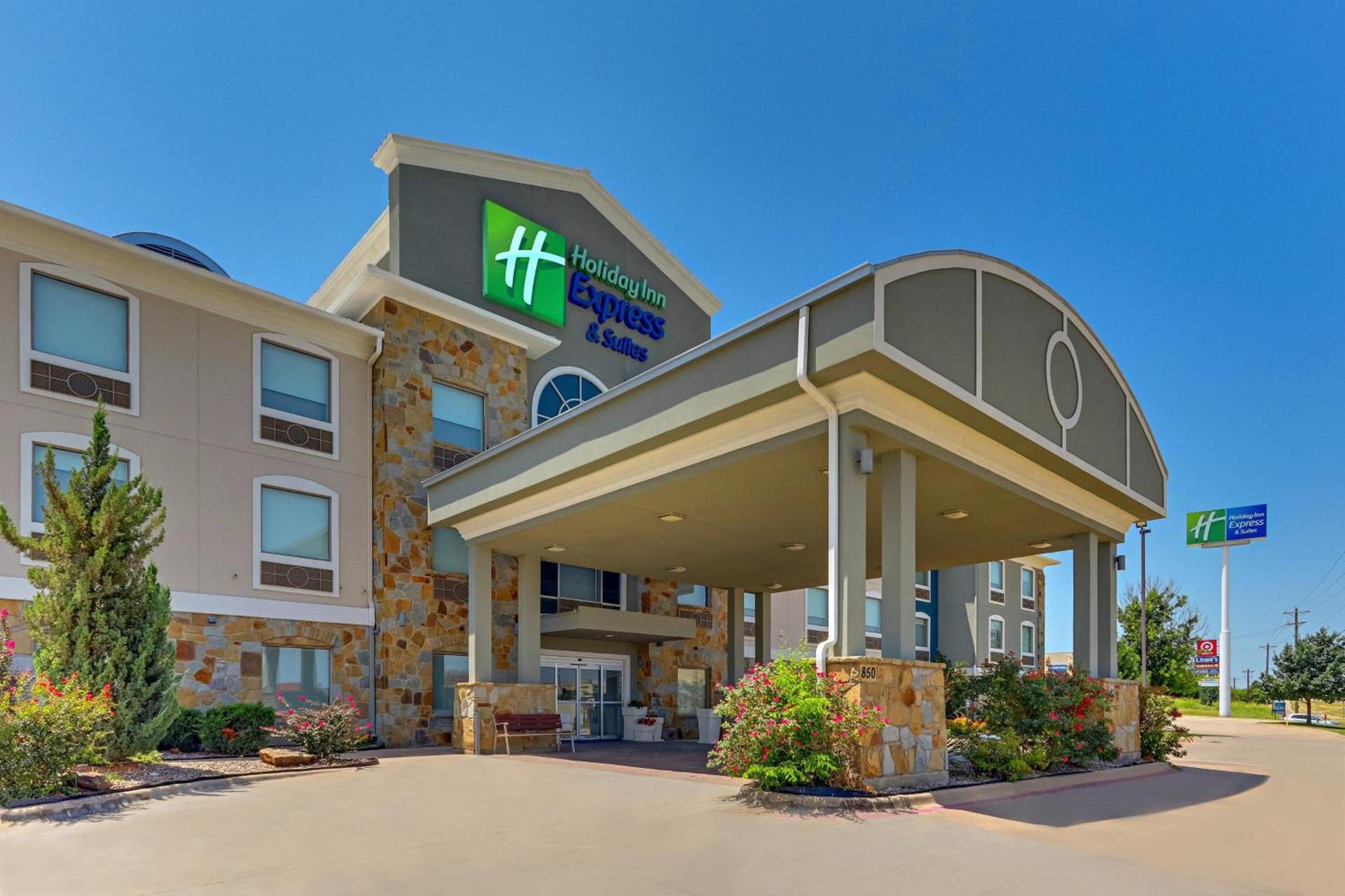 Holiday Inn Express Hotel and Suites Weatherford by IHG — hotel in Weatherford