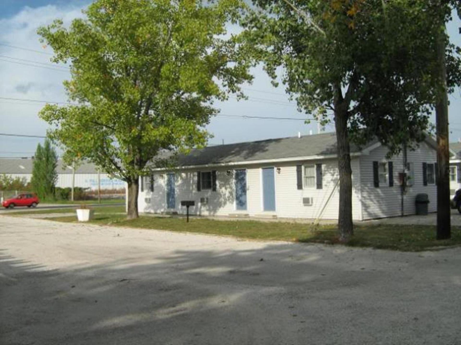 White Caps Motel and RV Park — hotel in Port Clinton