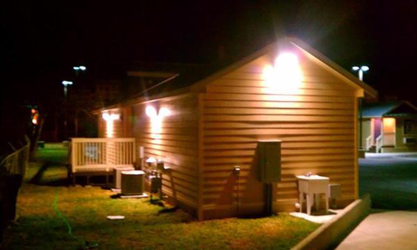 FieldHouse Inn & Conference Center — hotel in Kenedy