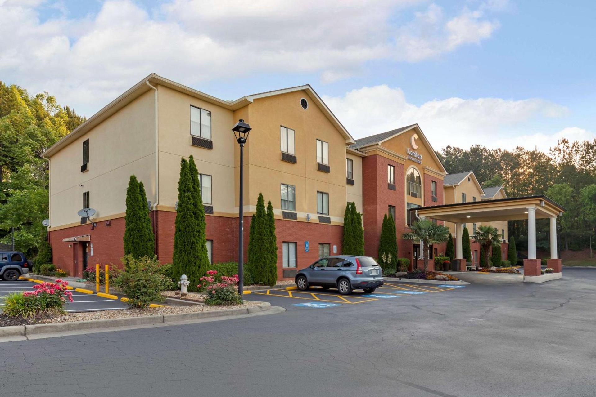 Comfort Inn & Suites Canton Riverstone Area — hotel in Canton