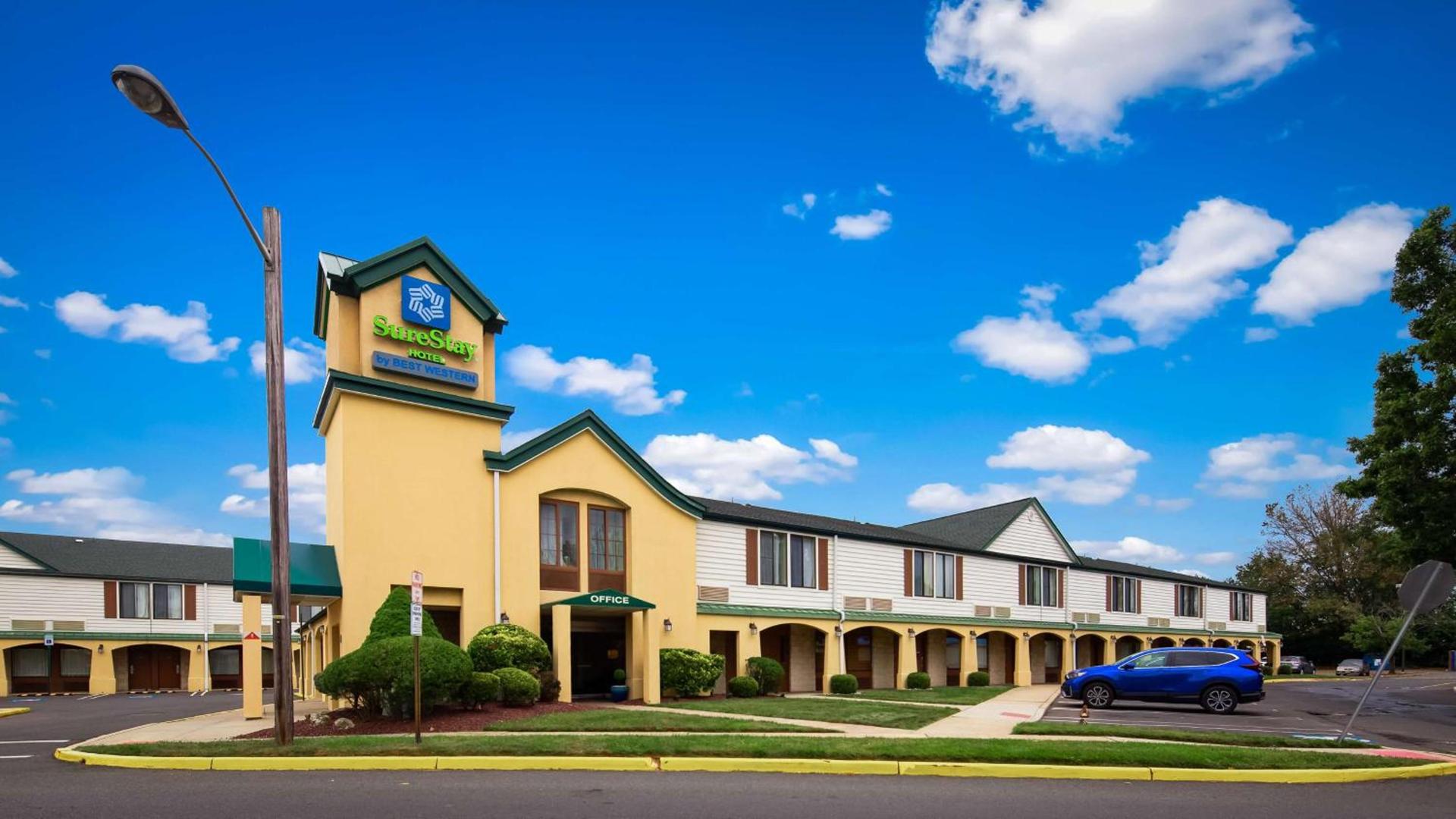 SureStay Hotel by Best Western East Brunswick — hotel in East Brunswick