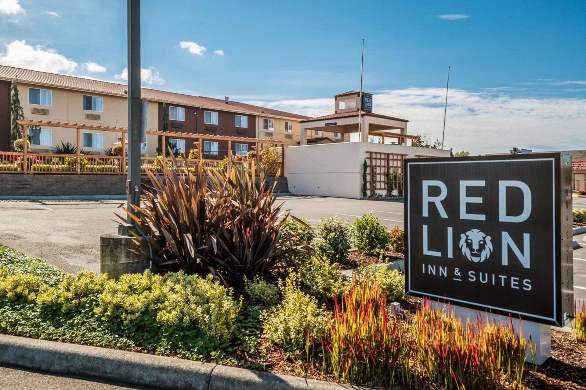 Red Lion Inn & Suites Sequim at Olympic National Park — hotel in Sequim