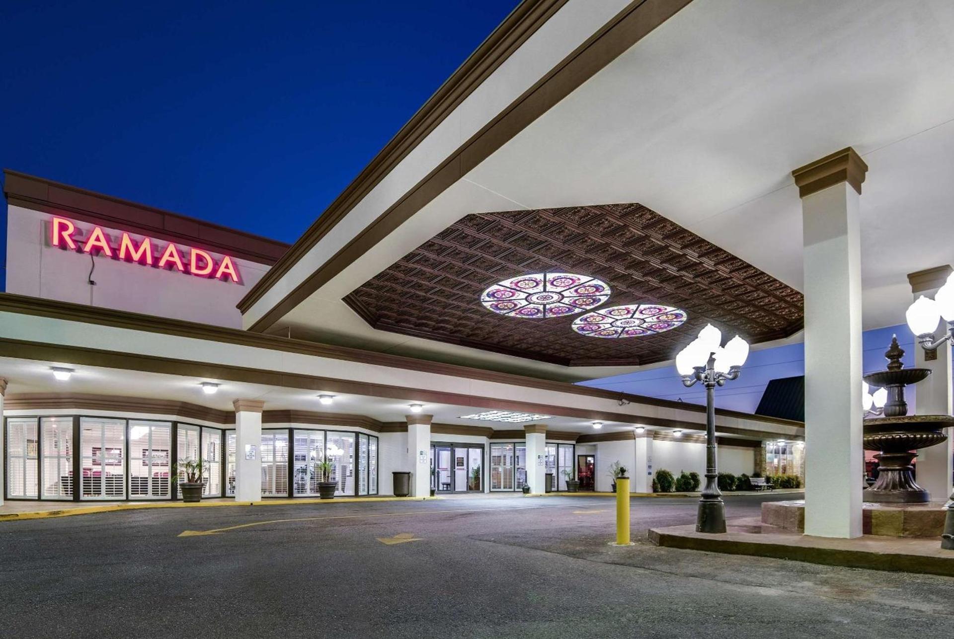 Ramada by Wyndham Metairie New Orleans Airport — hotel in Metairie