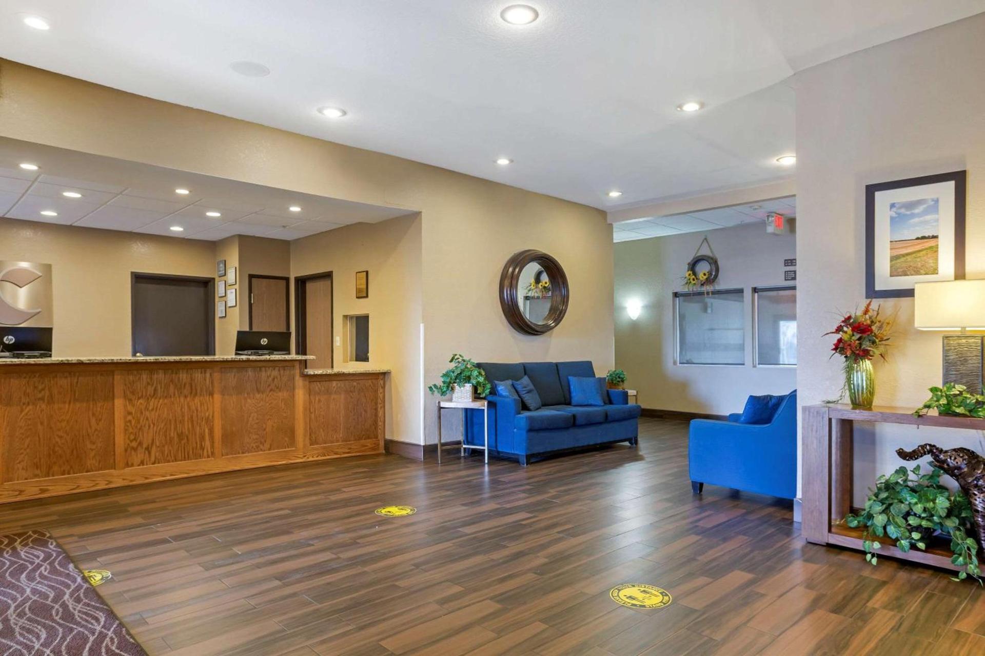 Comfort Inn & Suites Pittsburg KS — hotel in Pittsburg