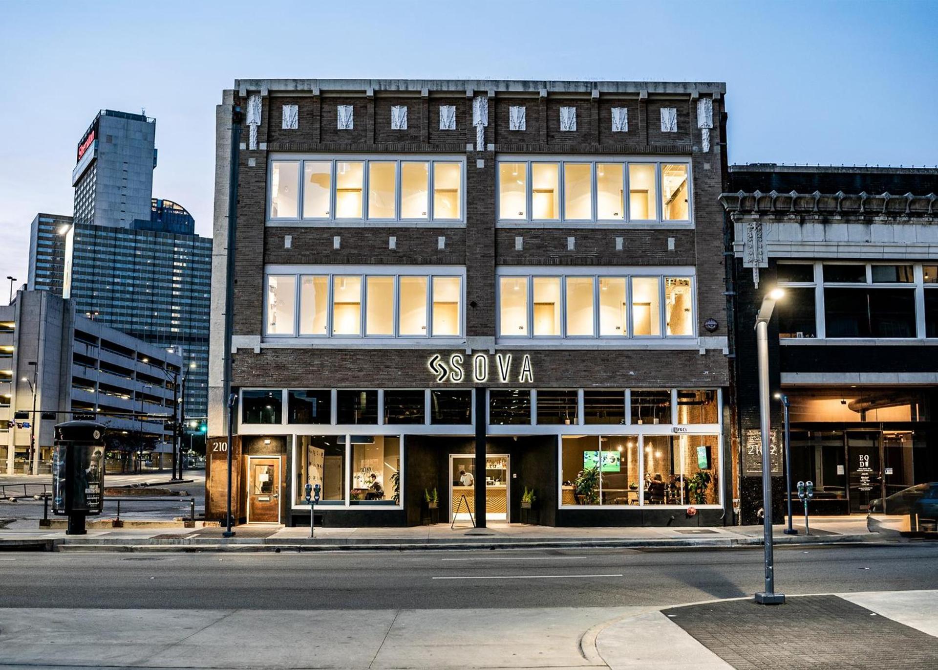 SOVA Micro-Room & Social Hotel — hotel in Dallas