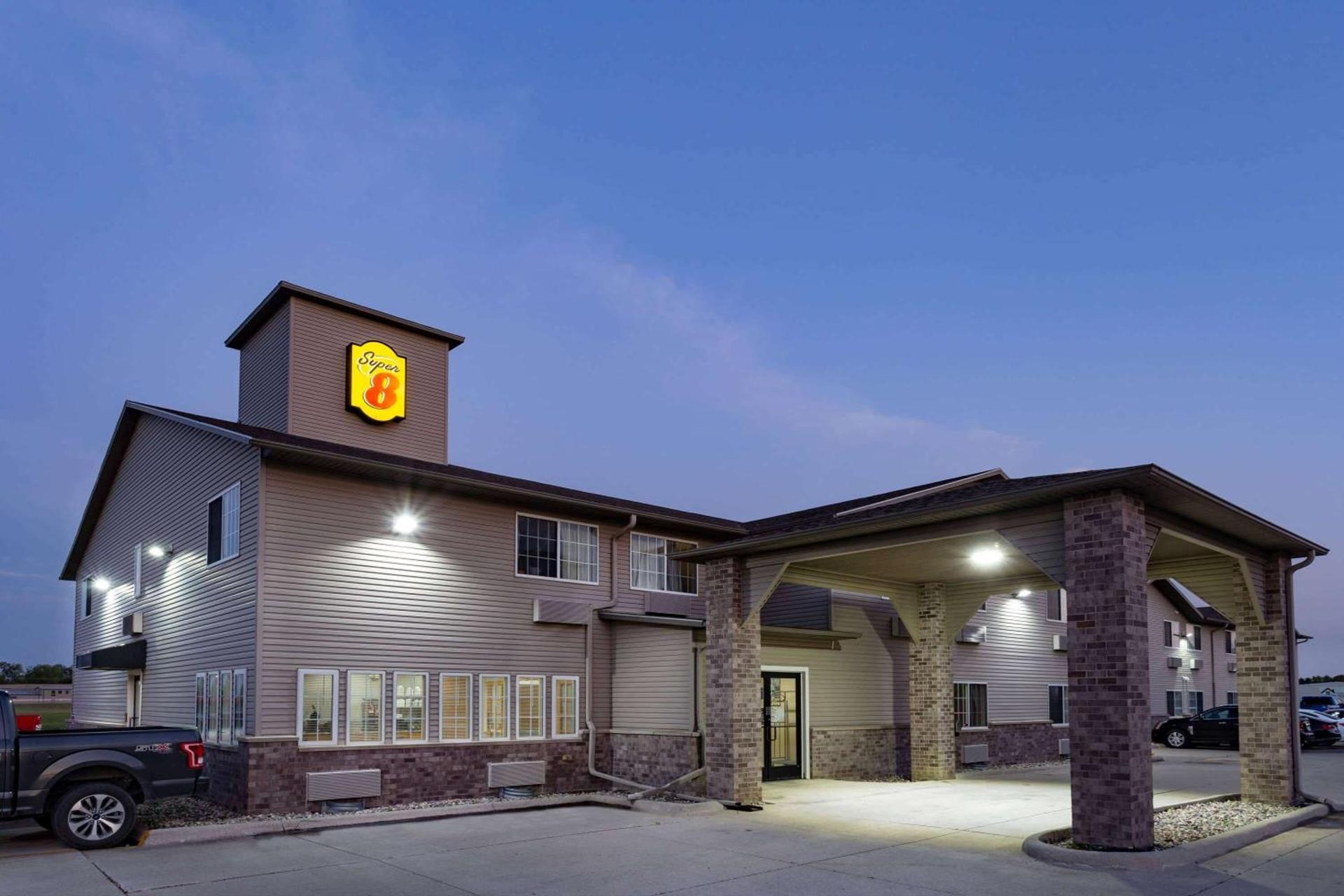Super 8 by Wyndham Fort Dodge IA — hotel in Fort Dodge