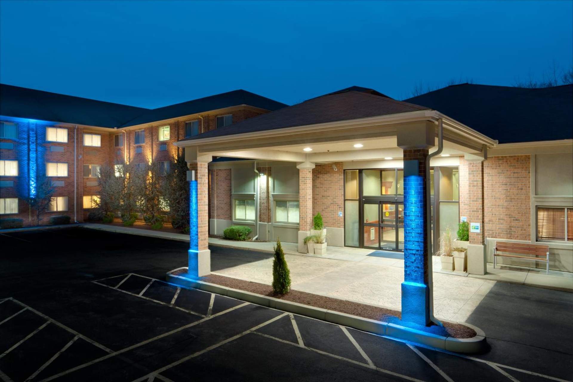 Holiday Inn Express & Suites Smithfield - Providence by IHG