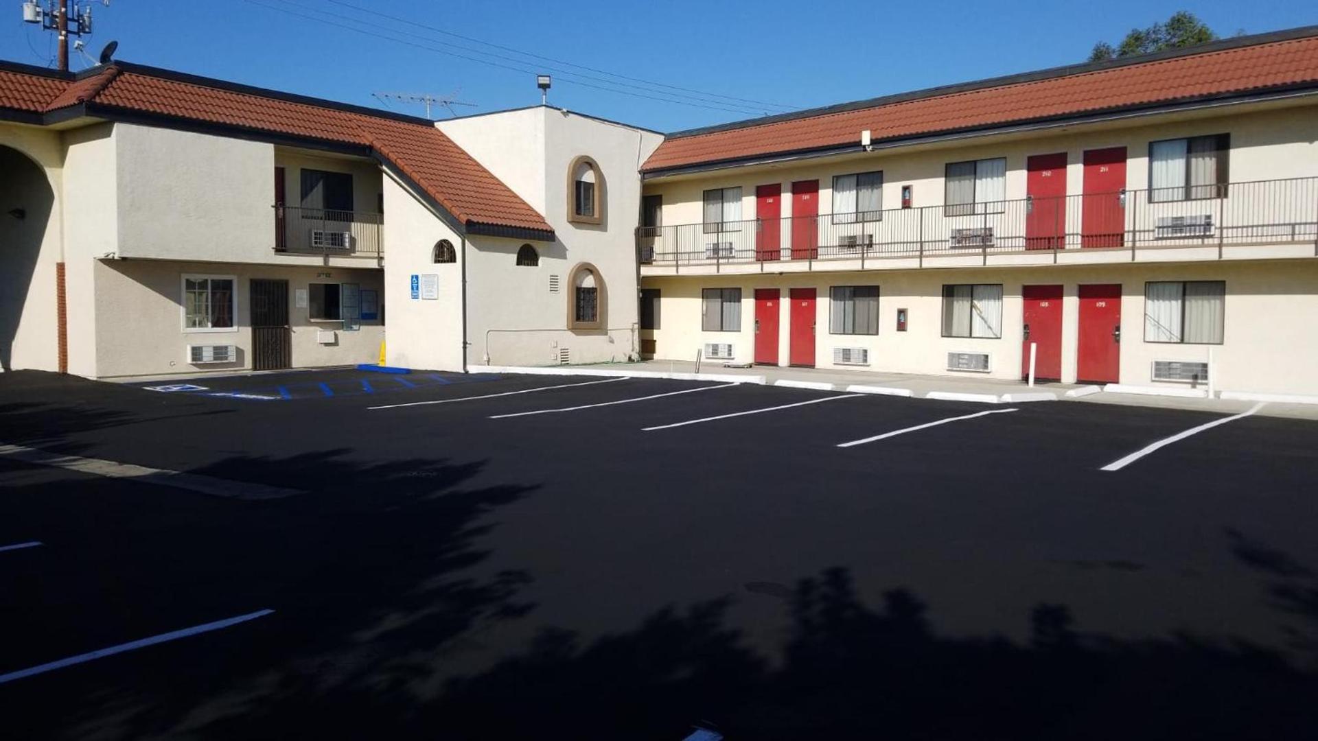Royale Inn Motel — hotel in Whittier
