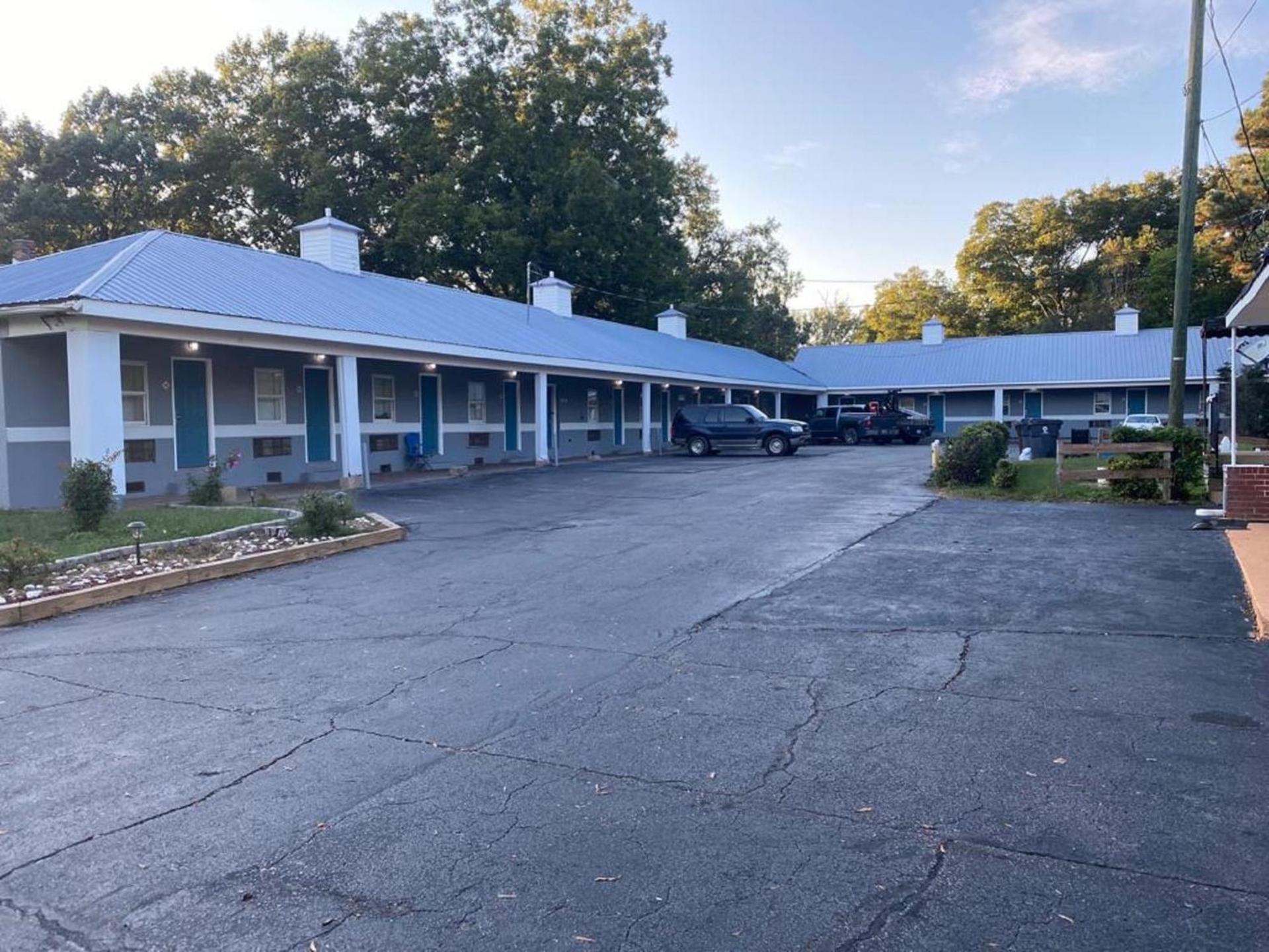 Budget Inn Express — hotel in South Hill
