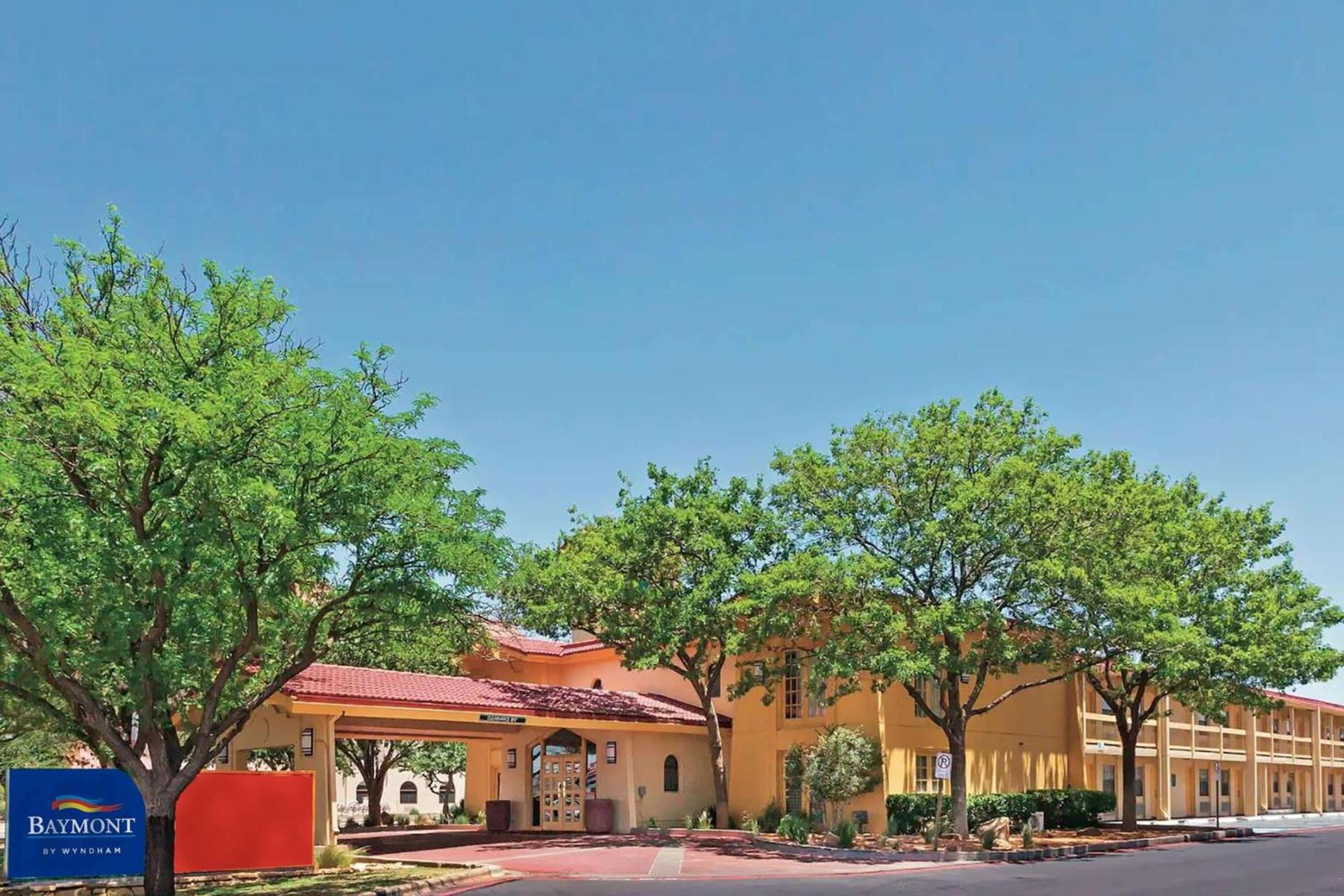 Baymont by Wyndham Lubbock - Downtown Civic Center — hotel in Lubbock