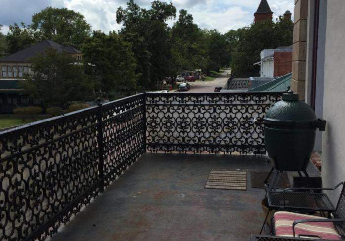Historic Kahn Hotel