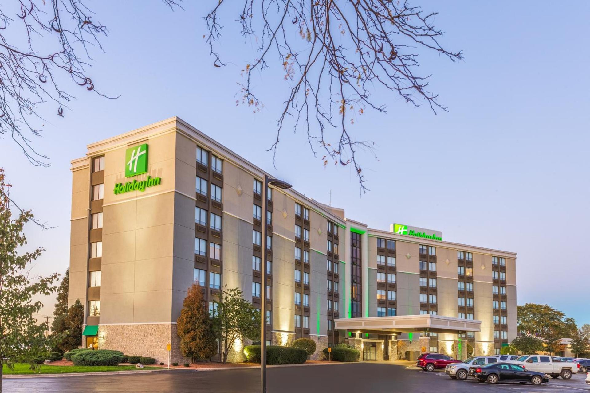 Holiday Inn Rockford I-90&Rt 20 State St by IHG — hotel in Rockford