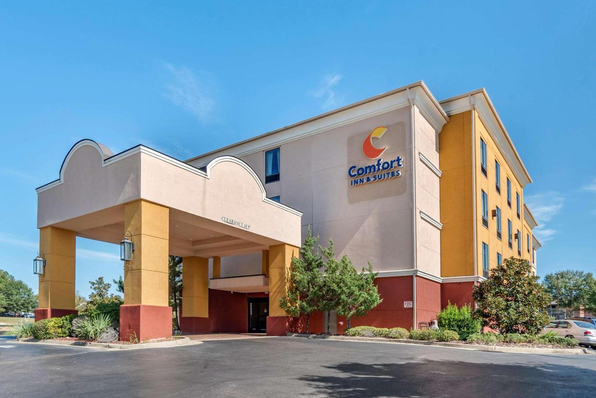 Comfort Inn & Suites Clinton - Jackson West — hotel in Clinton
