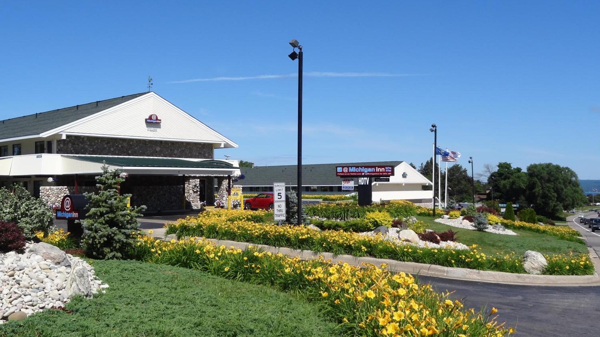 Baymont by Wyndham Petoskey — hotel in Petoskey