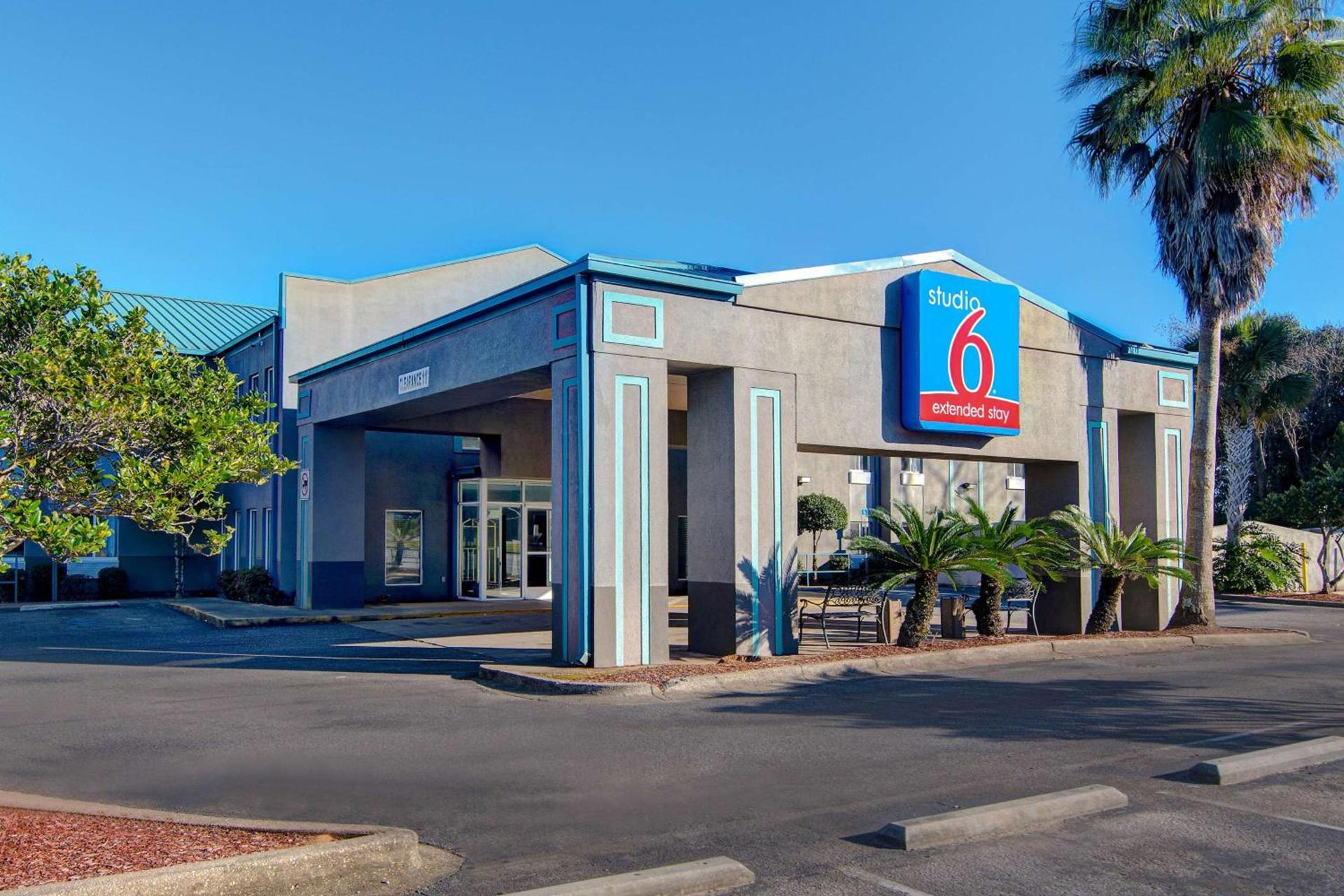 Studio 6 Pensacola, FL - West I-10 — hotel in Pensacola