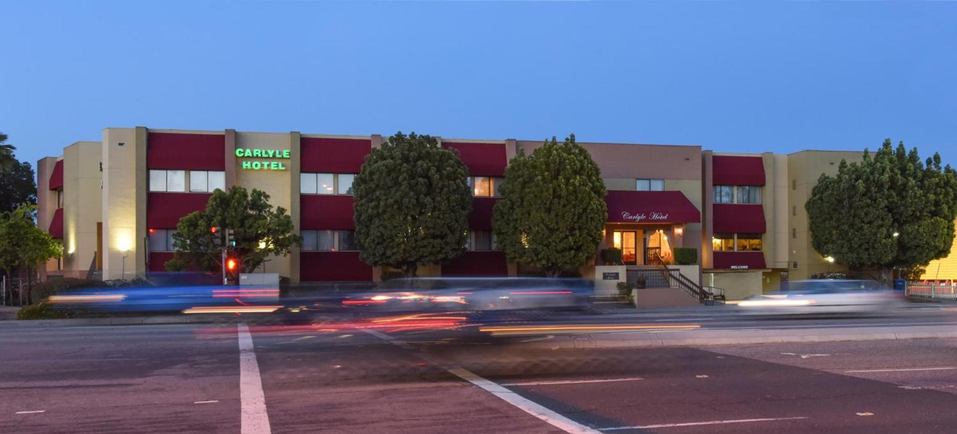 Carlyle Hotel — hotel in Campbell