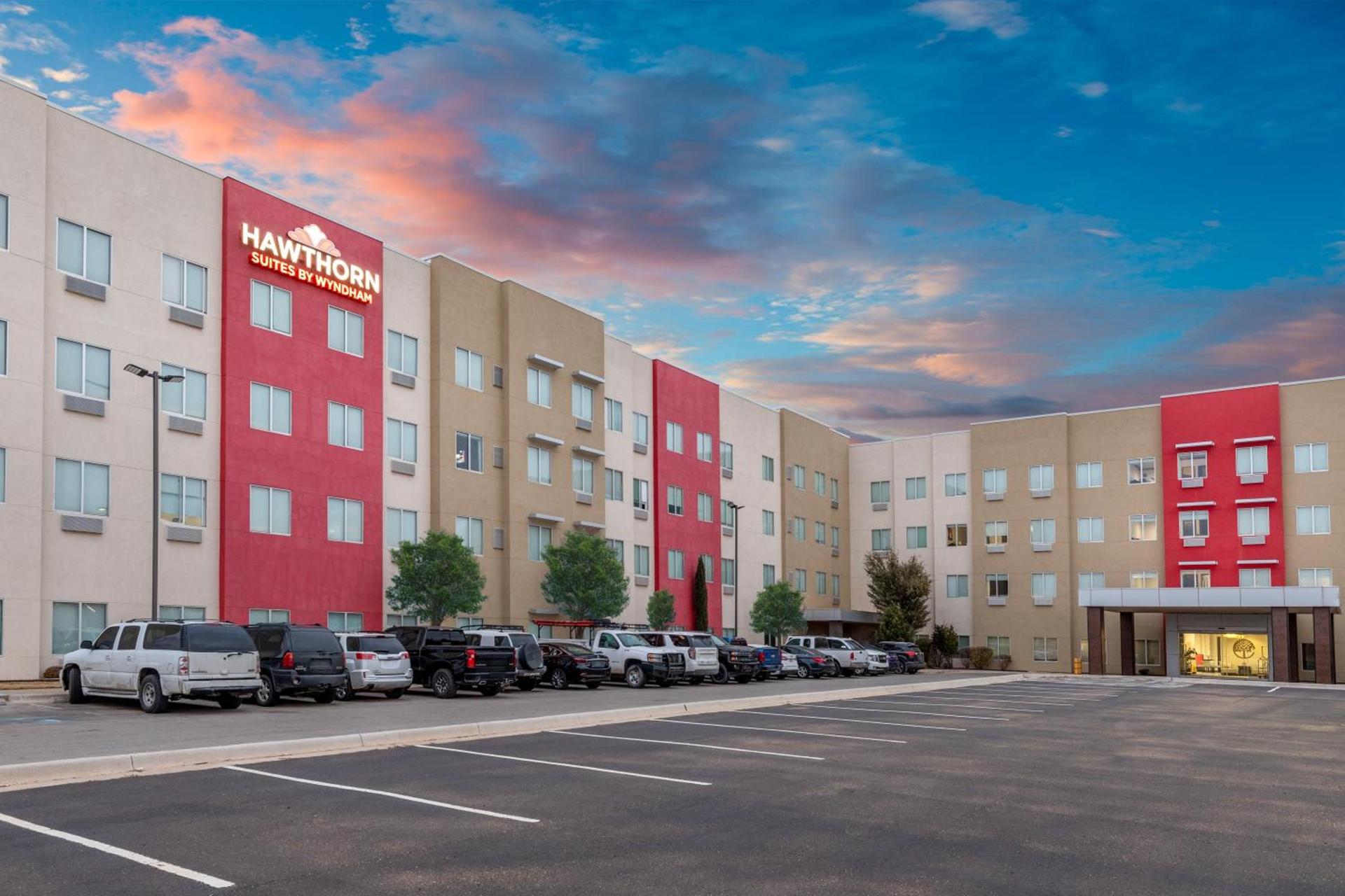 Hawthorn Suites by Wyndham Lubbock — hotel in Lubbock