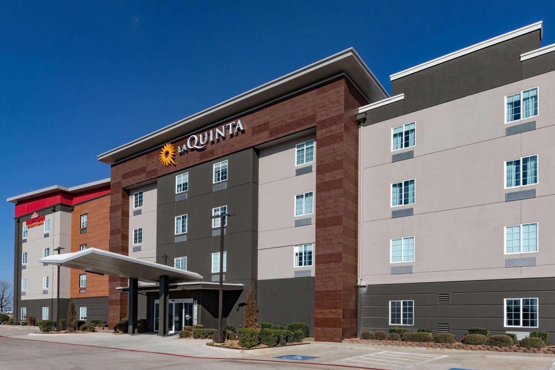 La Quinta Inn & Suites by Wyndham Ardmore — hotel in Ardmore