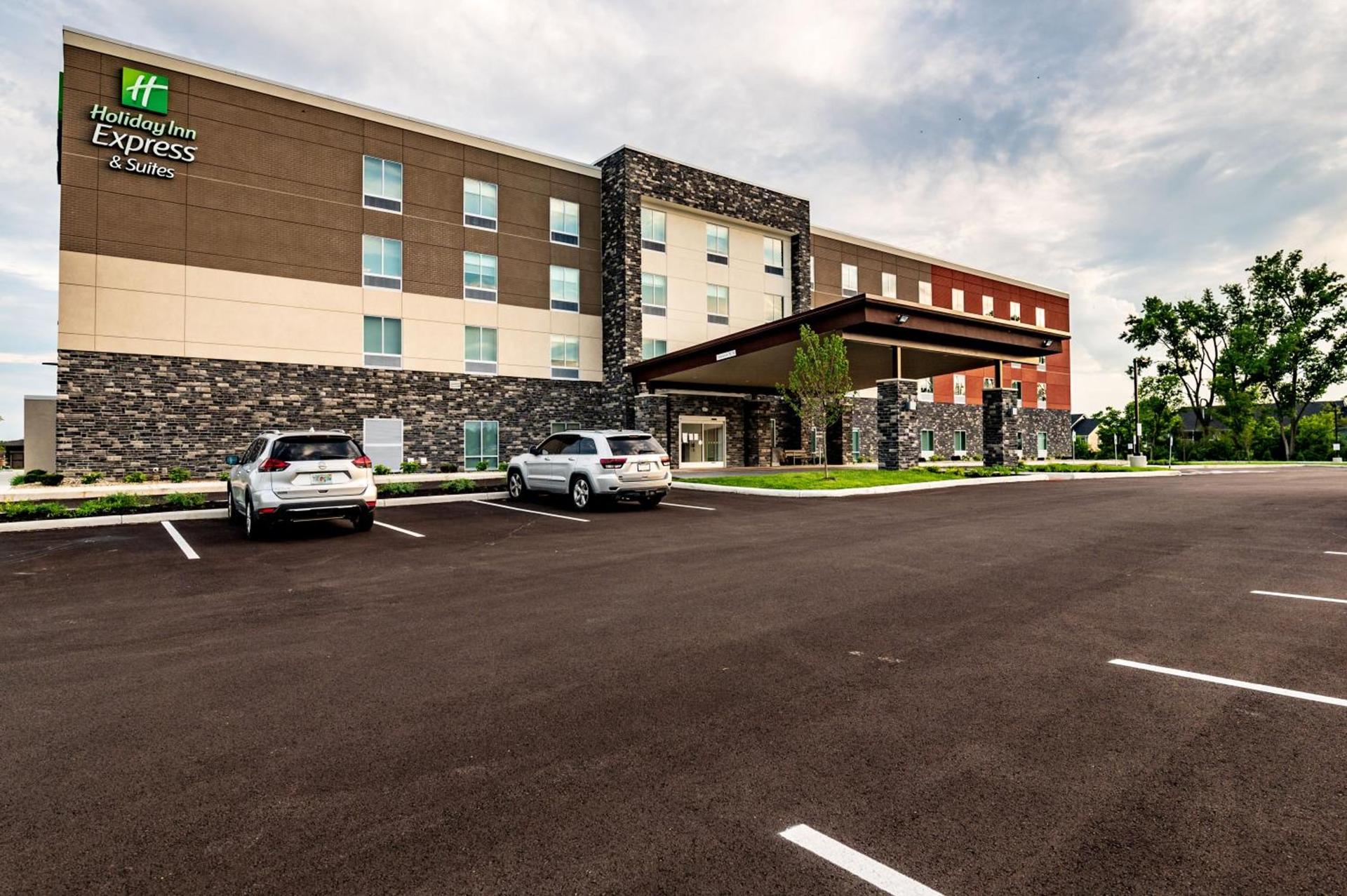 Holiday Inn Express & Suites Dayton East - Beavercreek by IHG — hotel in Beavercreek