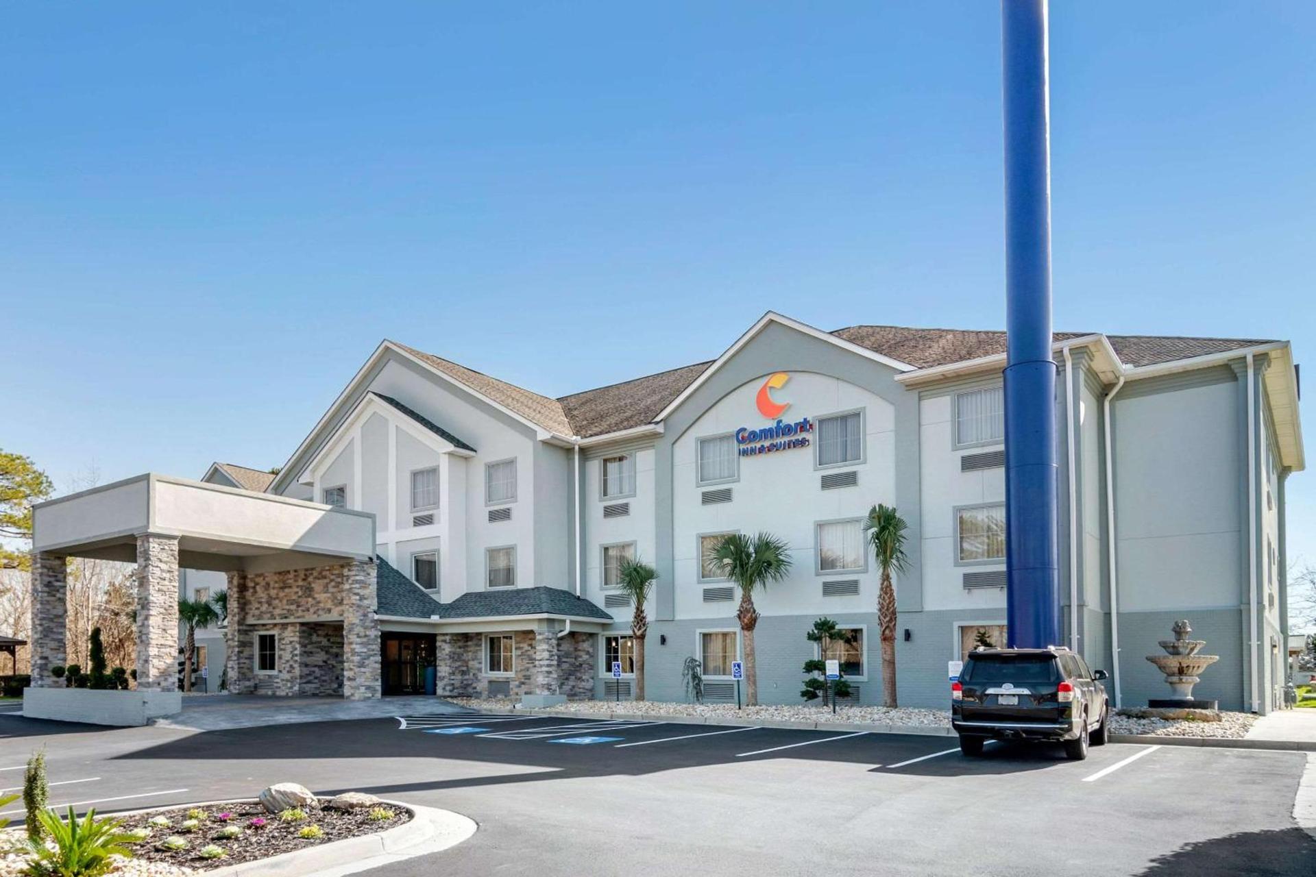 Comfort Inn & Suites Macon North I-75 — hotel in Macon