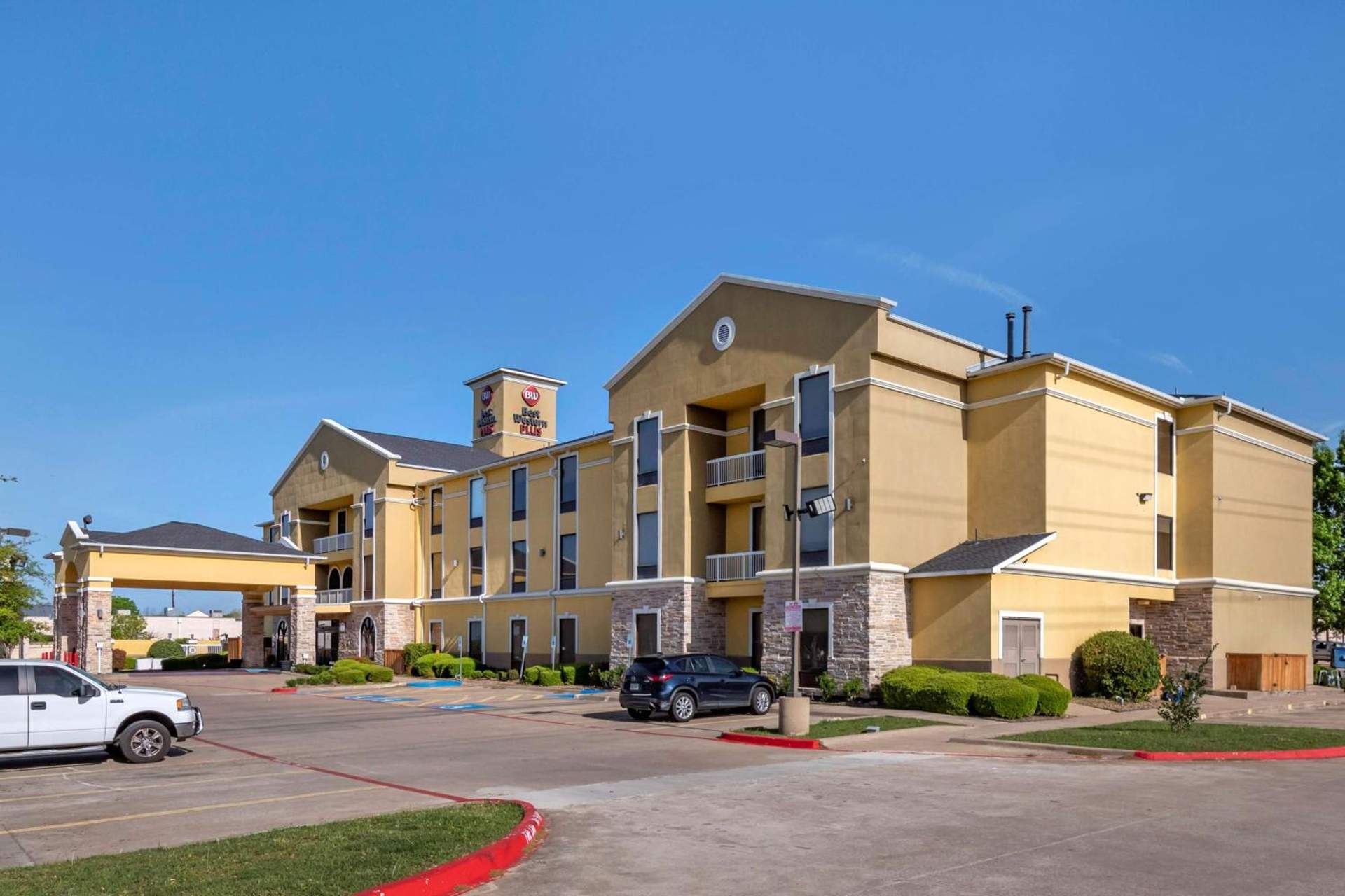 Best Western Plus McKinney Inn and Suites