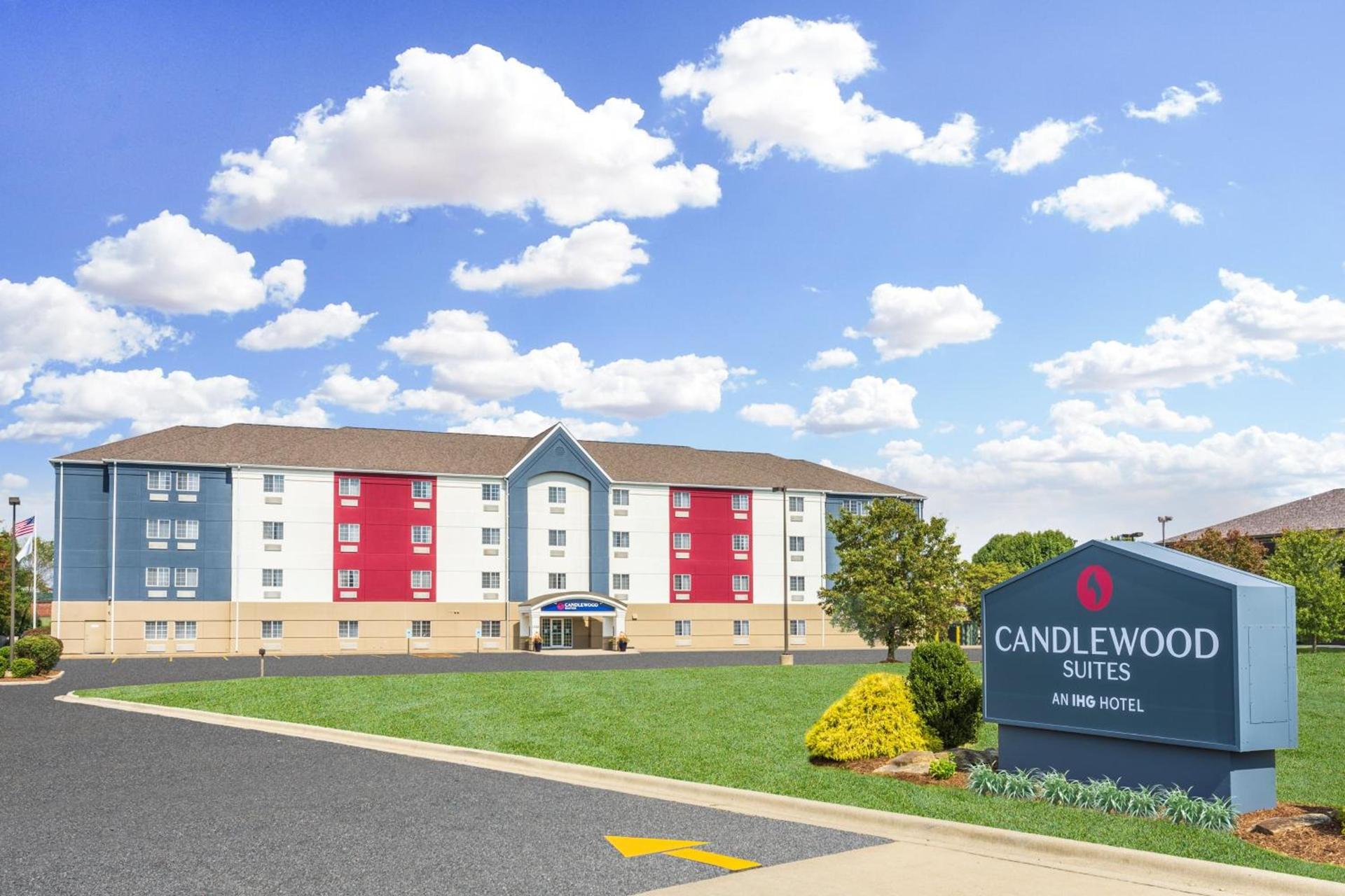 Candlewood Suites Ofallon, Il - St. Louis Area by IHG — hotel in O'Fallon
