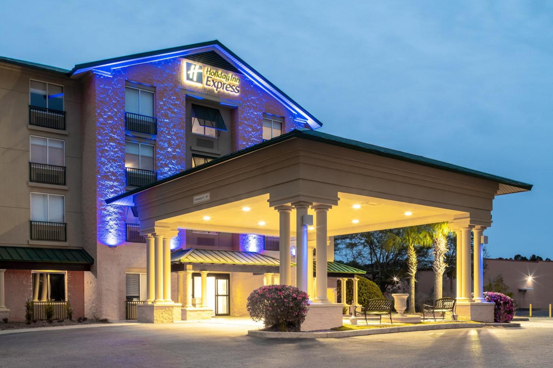 Holiday Inn Express Hotel & Suites Bluffton at Hilton Head Area by IHG — hotel in Bluffton