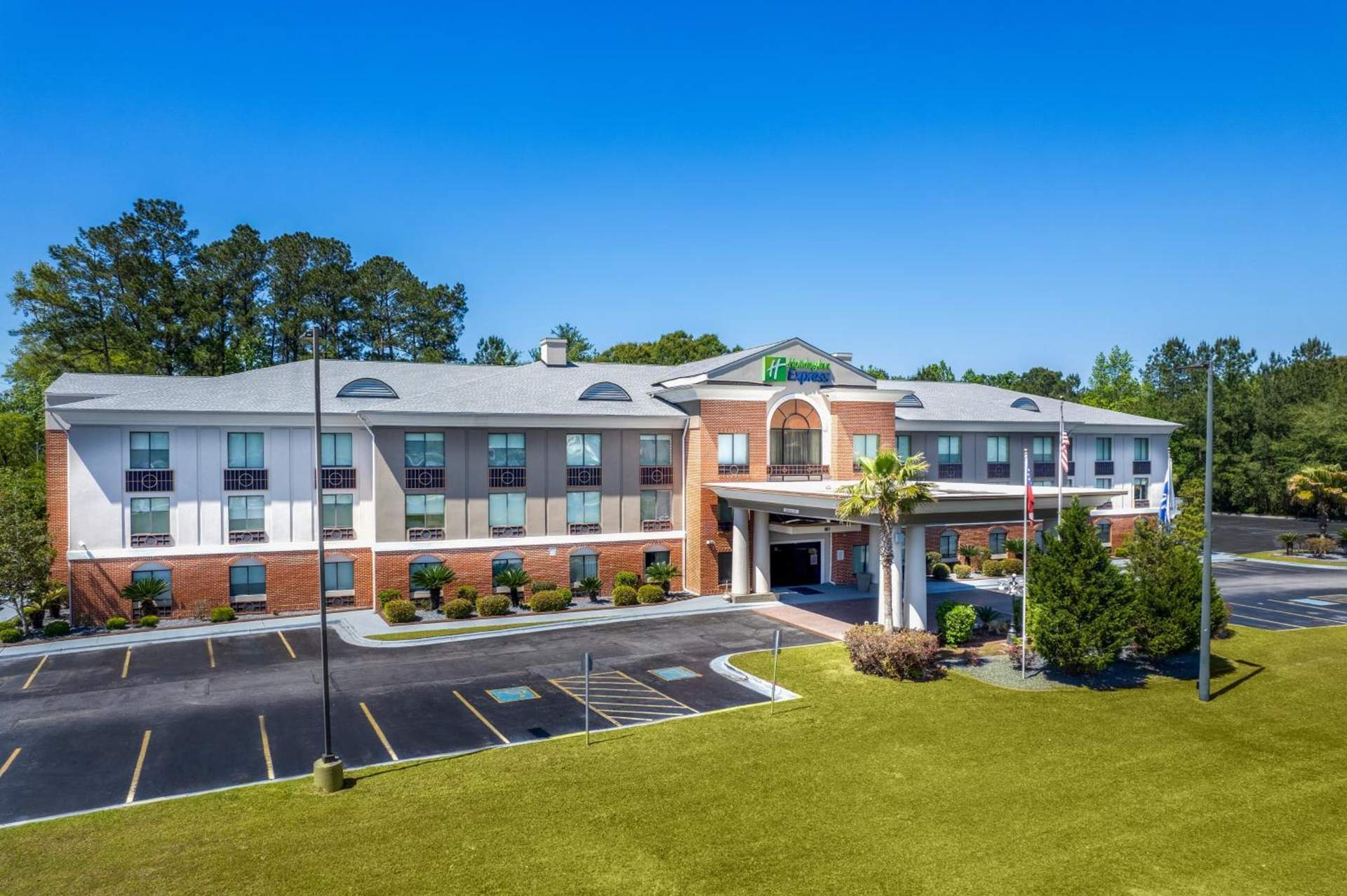 Holiday Inn Express Hotel & Suites Hinesville by IHG
