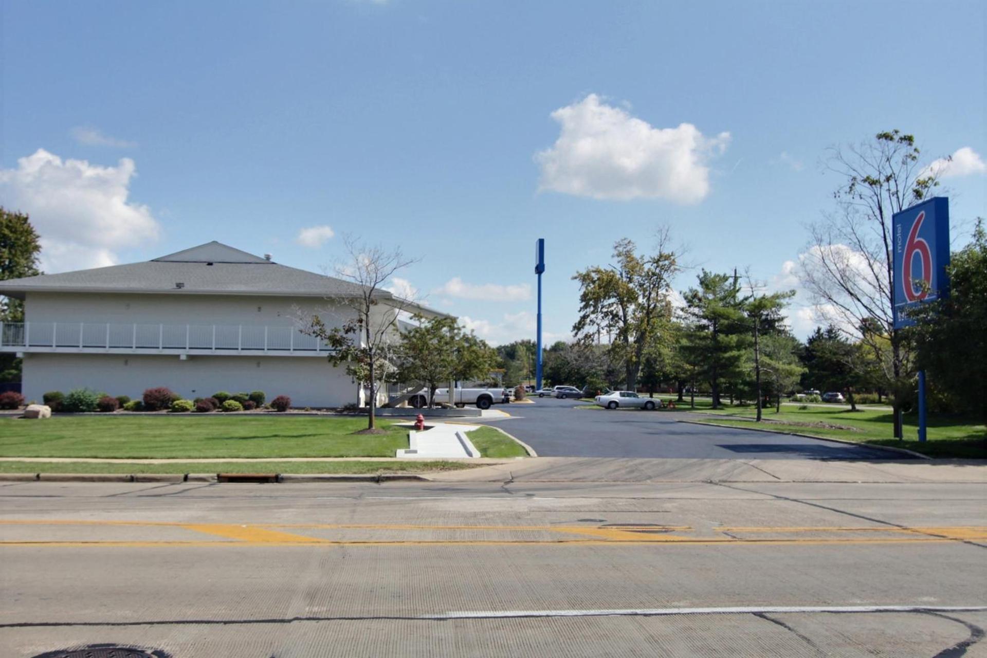 Motel 6-Middleburg Heights, OH - Cleveland — hotel in Middleburg Heights