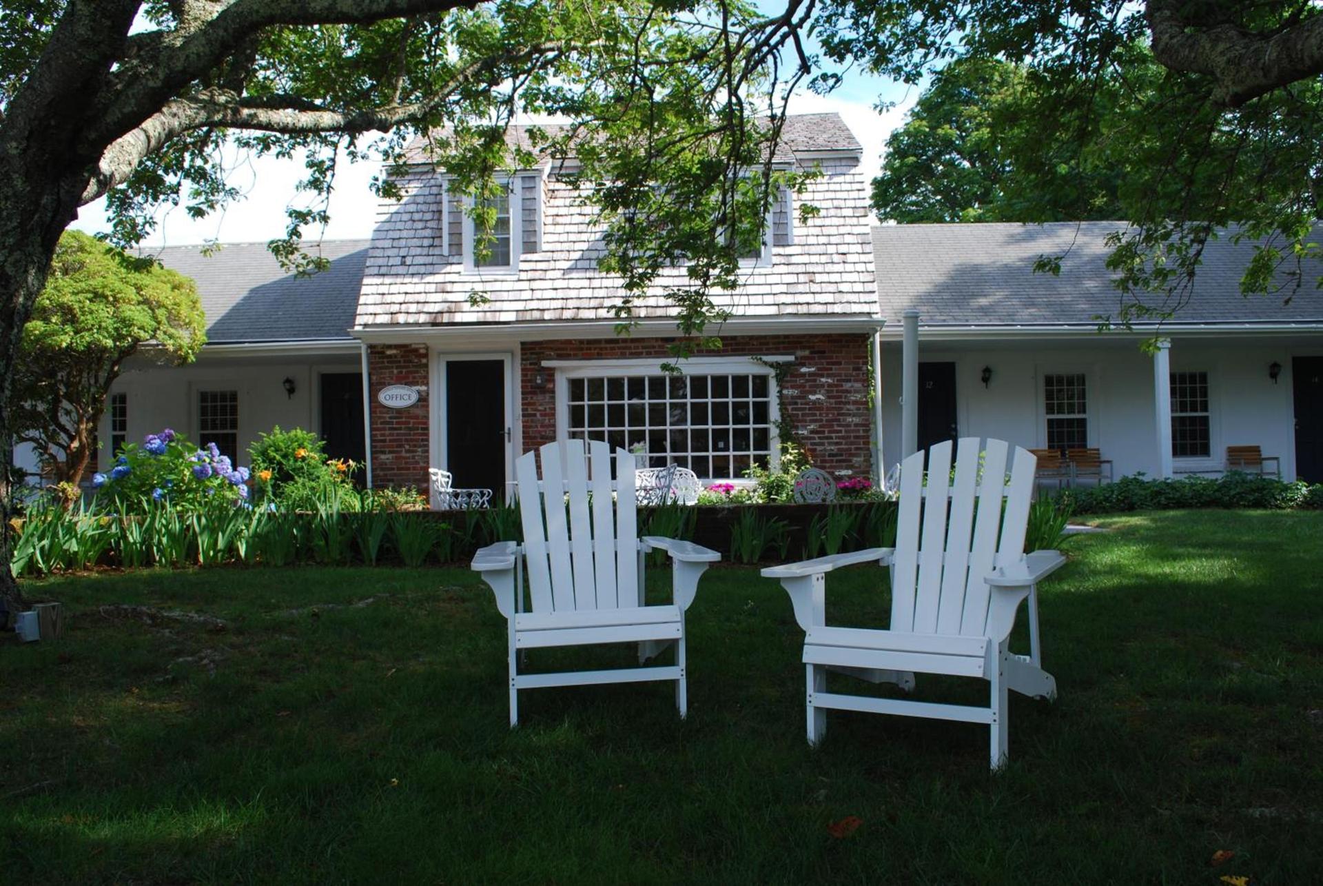 Chatham Seafarer Inn — hotel in Chatham