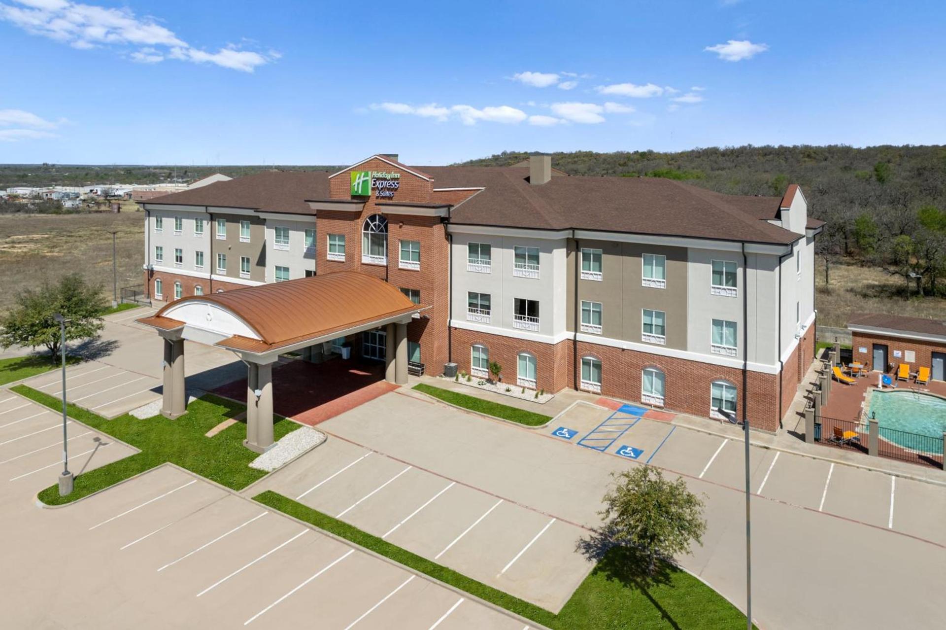 Holiday Inn Express & Suites Graham by IHG — hotel in Graham