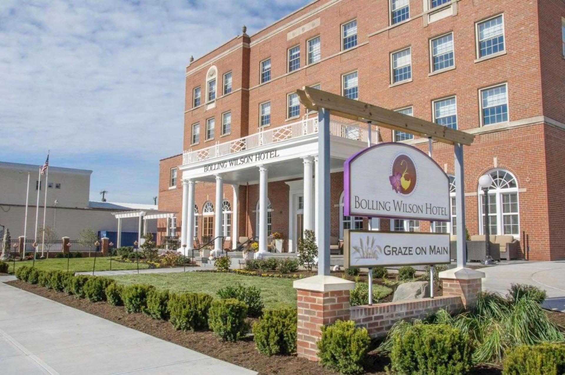 The Bolling Wilson Hotel — hotel in Wytheville