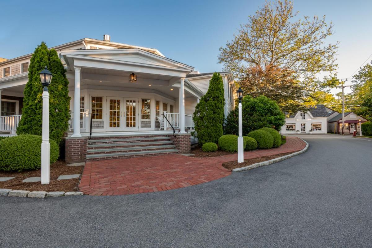 Chatham Wayside Inn — hotel in Chatham