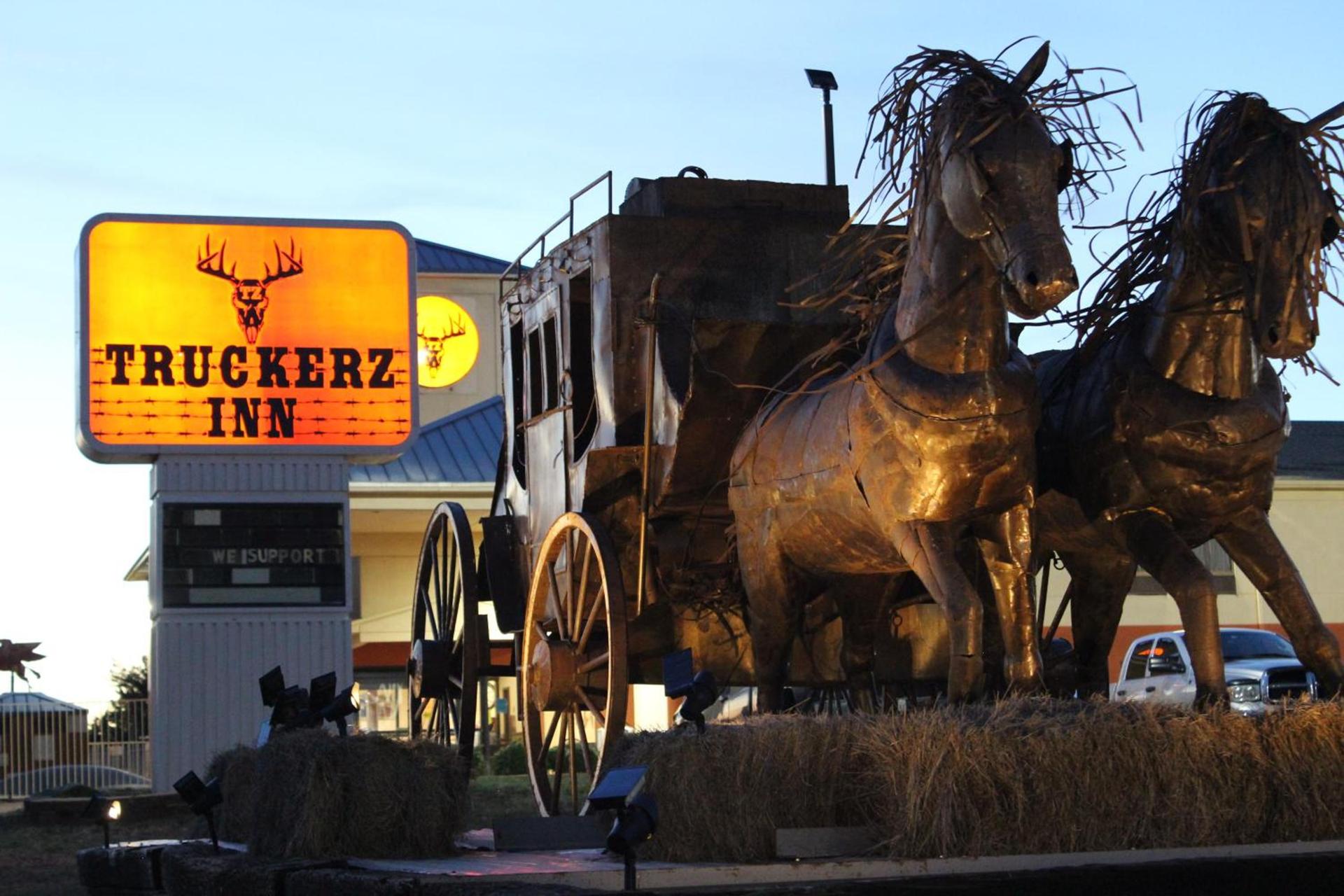 Truckerz Inn — hotel in Jacksonville