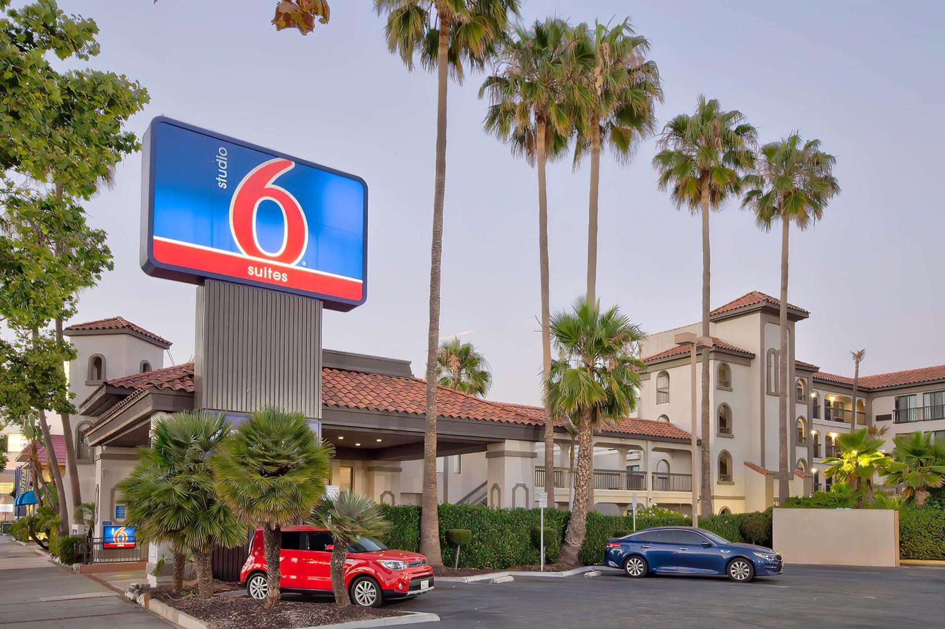 Studio 6 Suites Lawndale, CA South Bay — hotel in Lawndale
