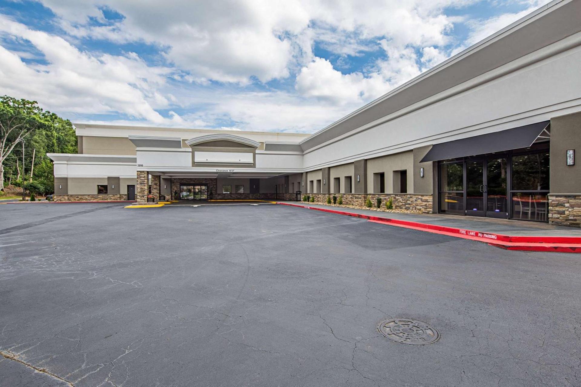 Best Western Plus Clemson Hotel & Conference Center — hotel in Clemson