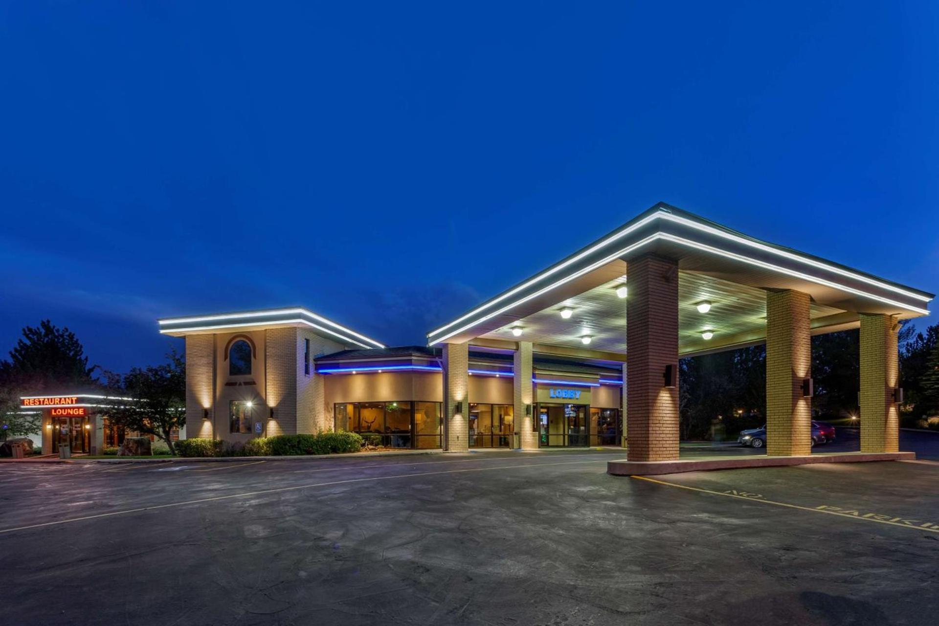 Best Western Dunmar Inn — hotel in Evanston