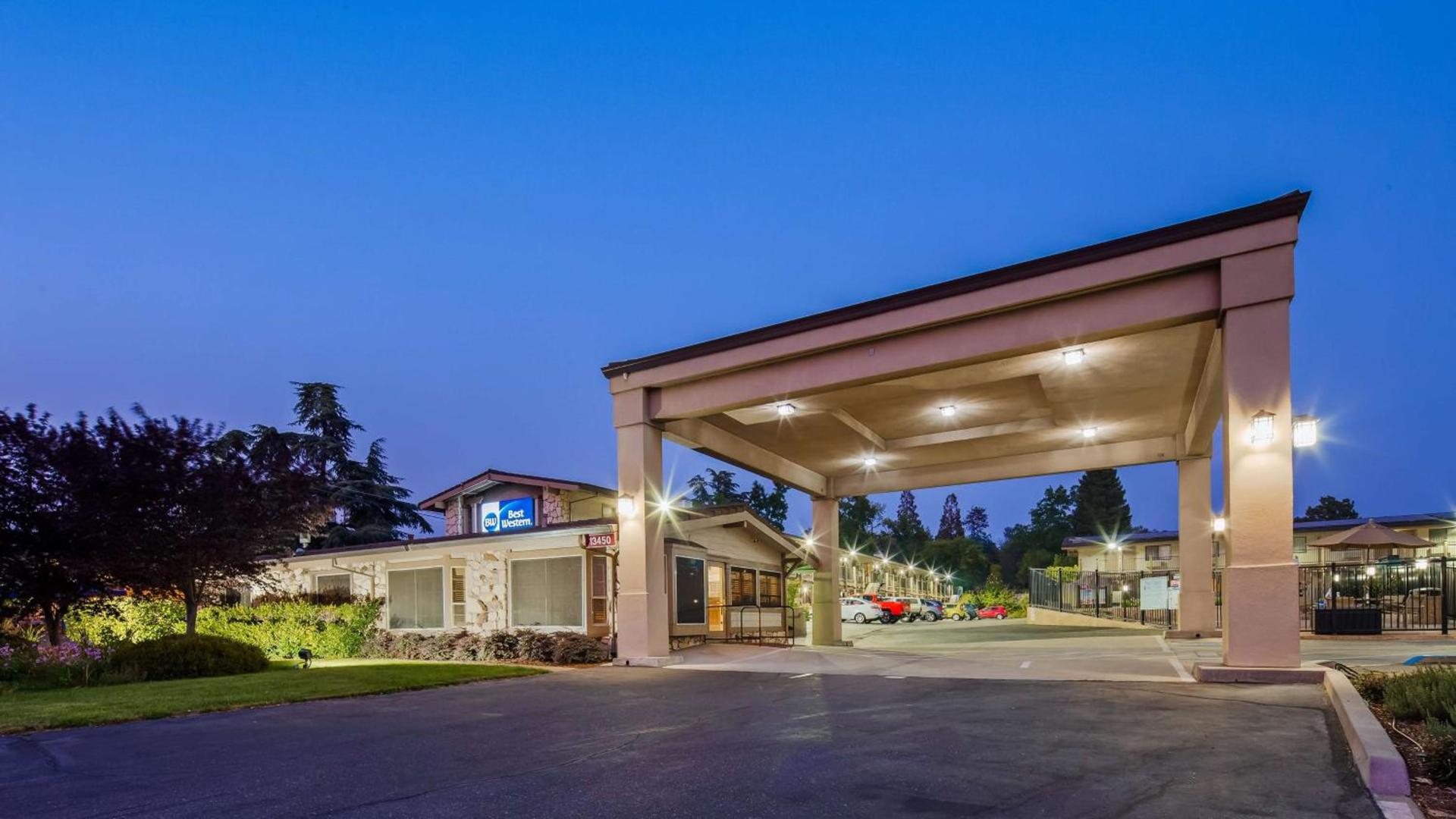 Best Western Golden Key — hotel in Auburn