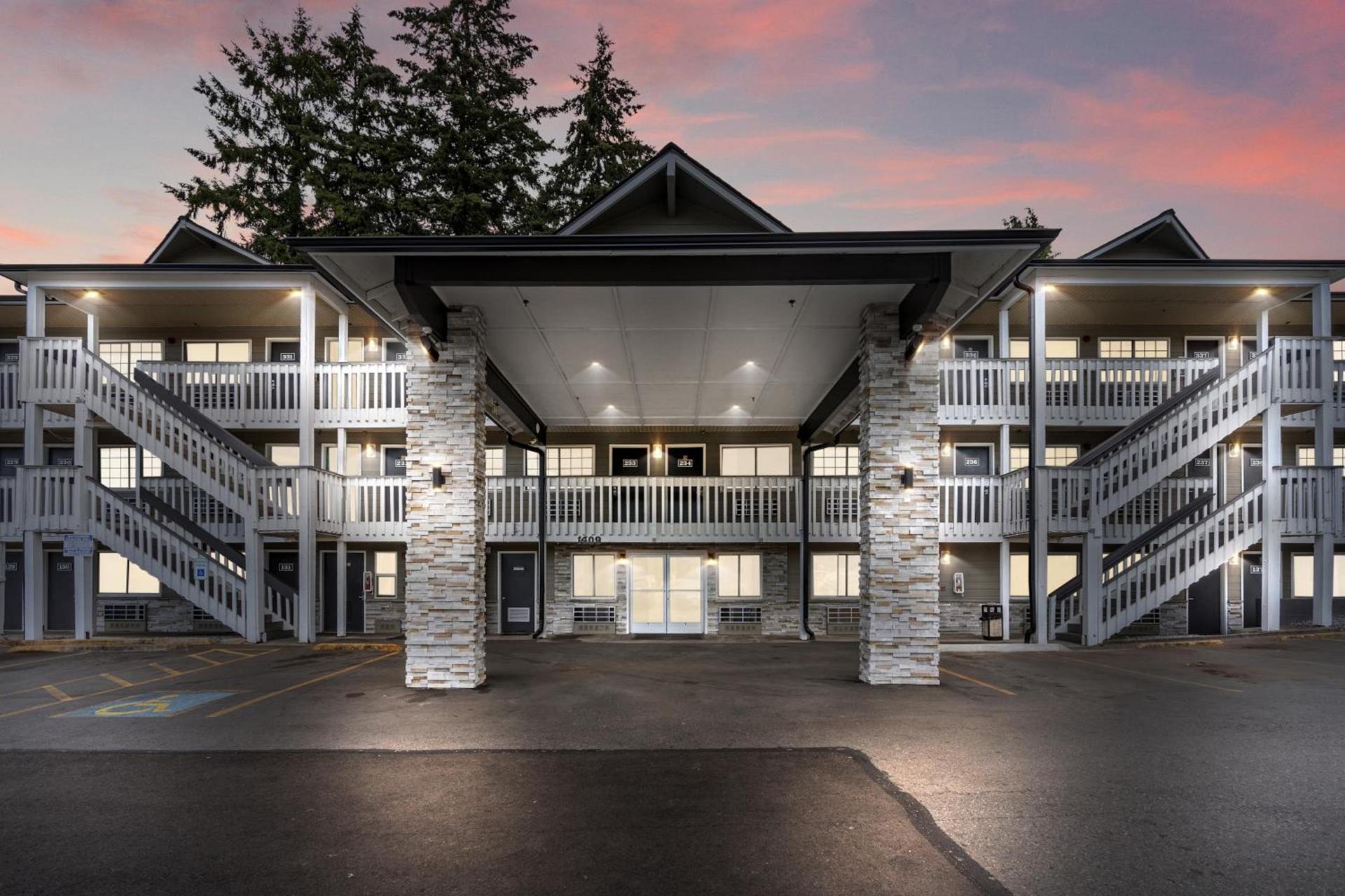 Basecamp Puyallup a Travelodge by Wyndham — hotel in Puyallup