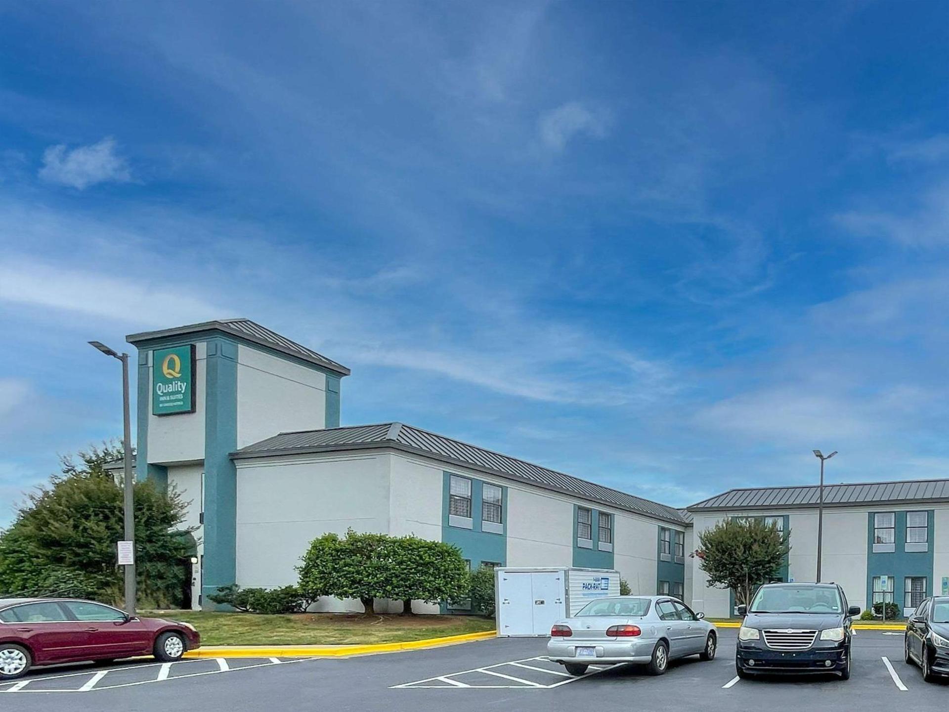 Quality Inn & Suites Clemmons I-40 — hotel in Clemmons