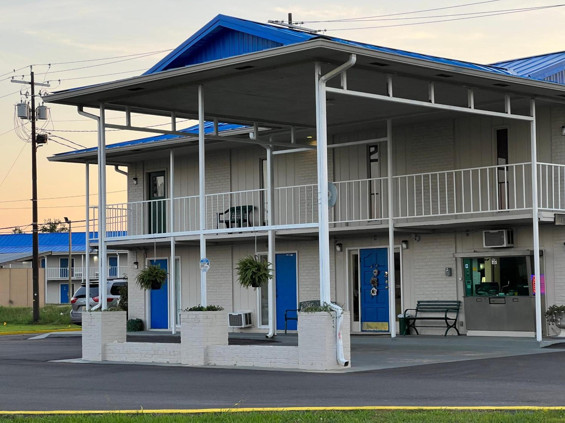 Towne inn — hotel in Sylacauga